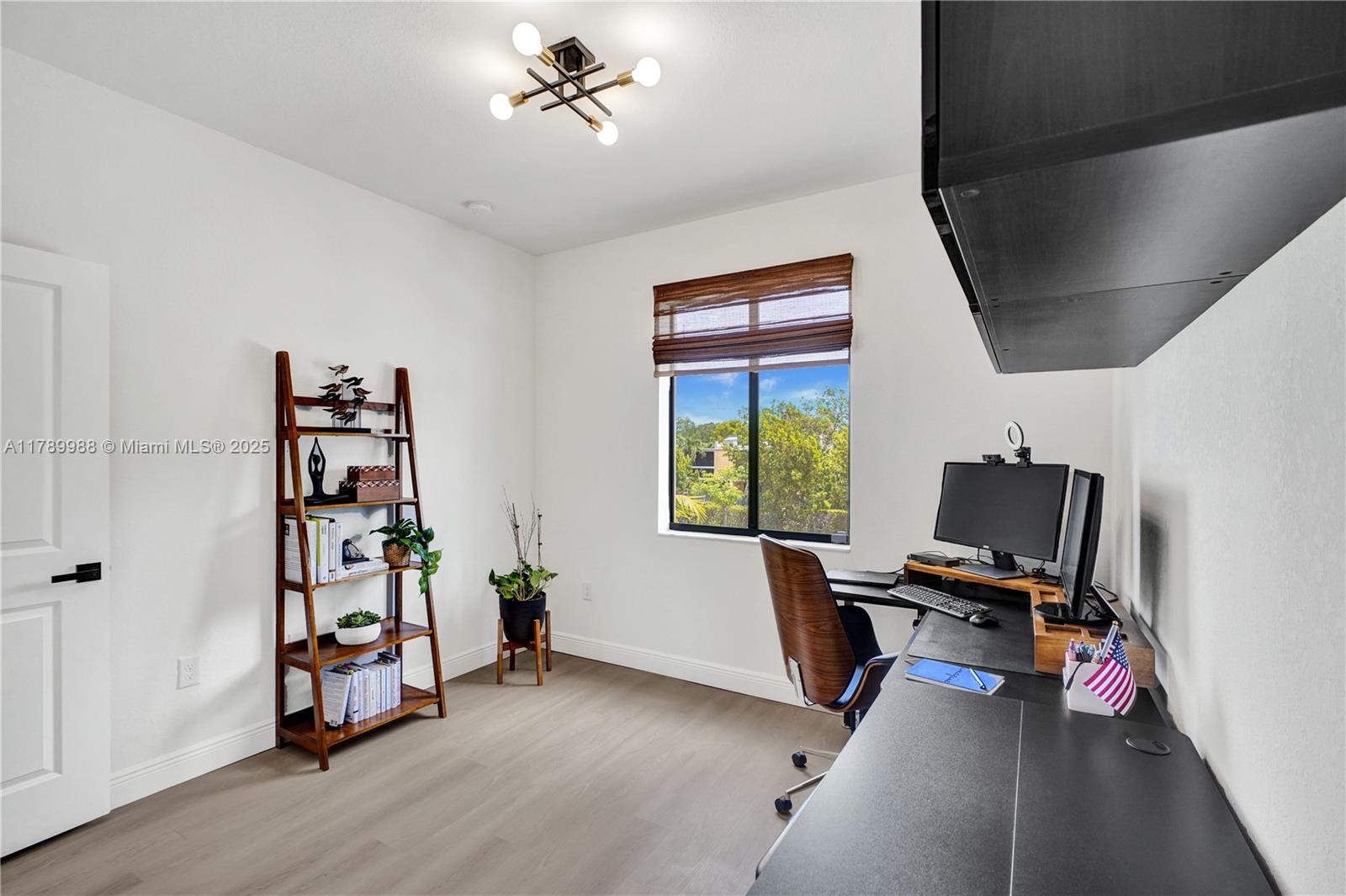 Miami, Florida, 33179, United States, 3 Bedrooms Bedrooms, ,3 BathroomsBathrooms,Residential,For Sale,1784236