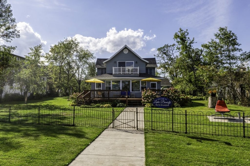 Bemidji, Minnesota, 56601, United States, 6 Bedrooms Bedrooms, ,2 BathroomsBathrooms,Residential,For Sale,2000102