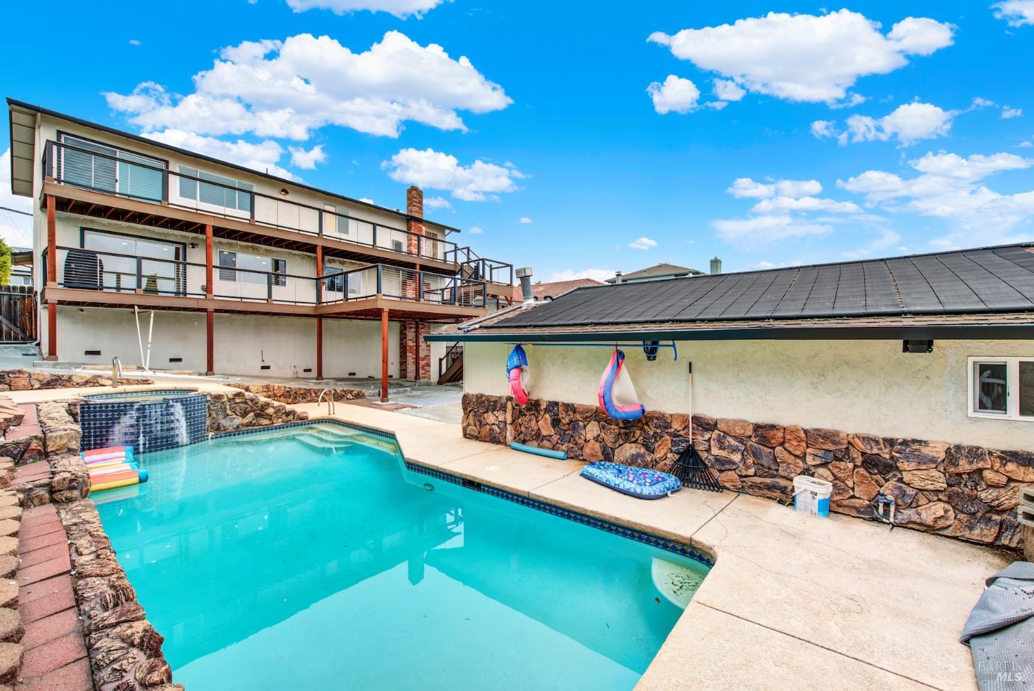 Benicia, California, 94510, United States, 4 Bedrooms Bedrooms, ,3 BathroomsBathrooms,Residential,For Sale,1989511