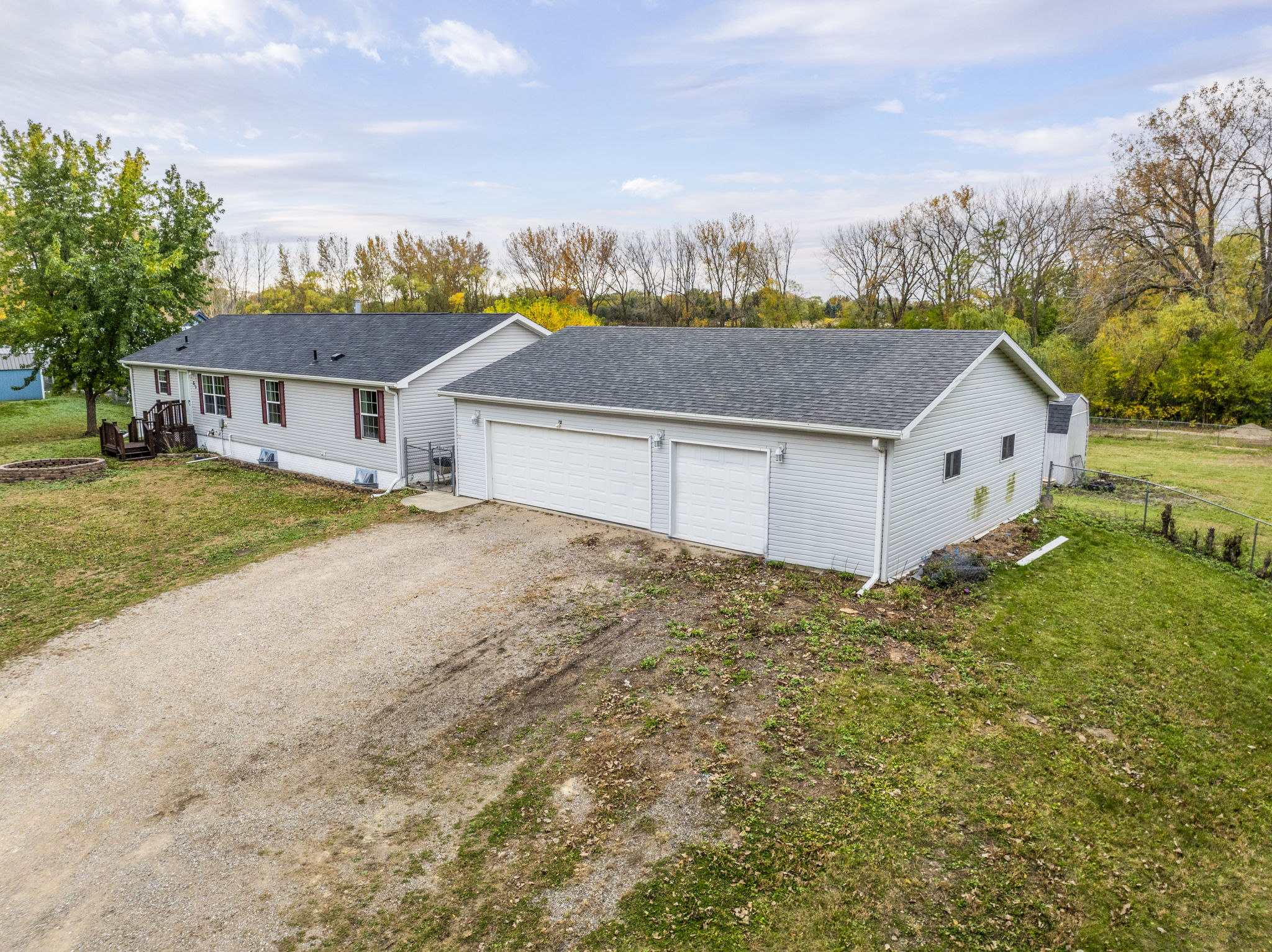 Clear Lake, Iowa, 50428, United States, 5 Bedrooms Bedrooms, ,3 BathroomsBathrooms,Residential,For Sale,1982765