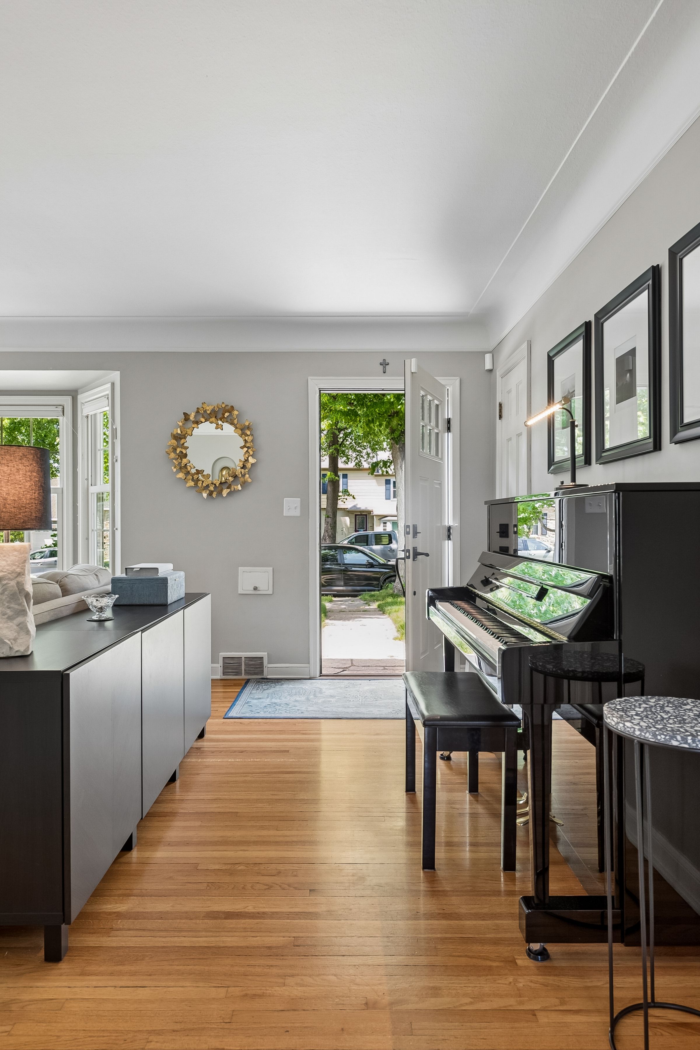  Elegant Cape Cod Living with Timeless Architectural Detail - 物件實景