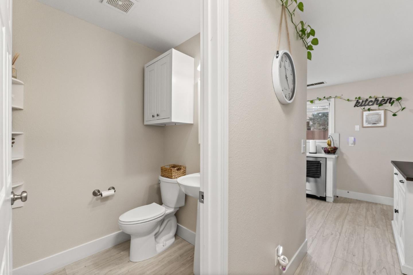 Gilroy, California, 95020, United States, 4 Bedrooms Bedrooms, ,3 BathroomsBathrooms,Residential,For Sale,1986301