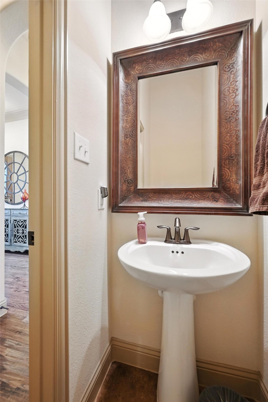 Denton, Texas, 76210, United States, 3 Bedrooms Bedrooms, ,3 BathroomsBathrooms,Residential,For Sale,1932168