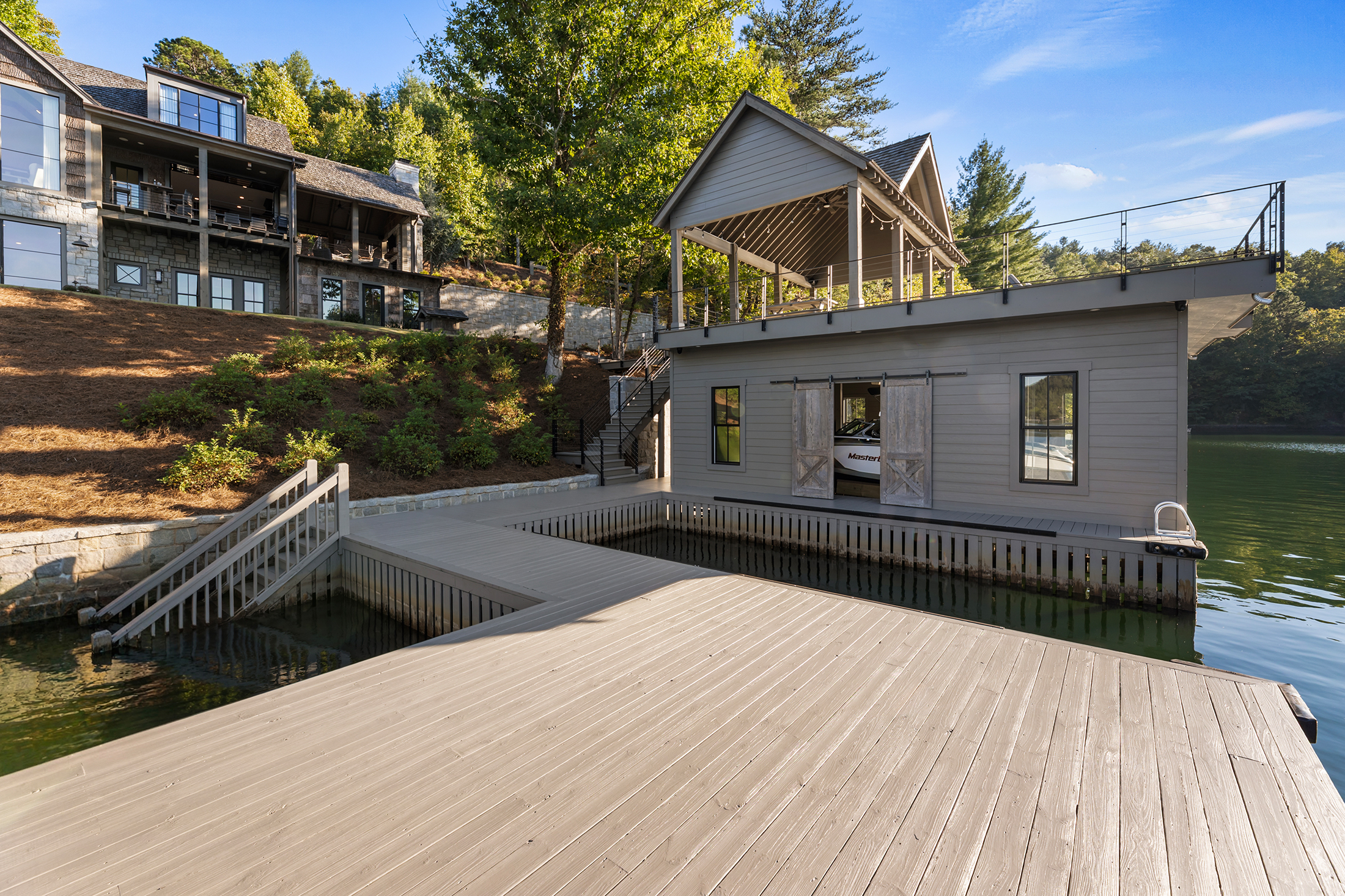  Breathtaking Lake Burton Views from an Exceptional Custom Lakehouse - 物件實景