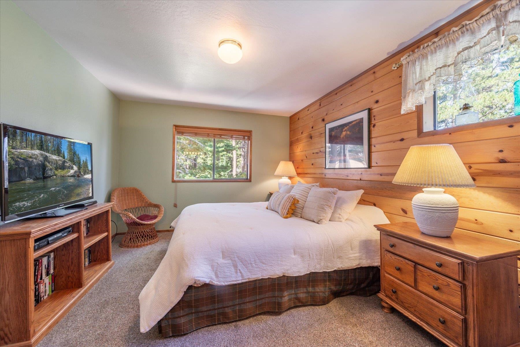 Truckee, California, 96161, United States, 3 Bedrooms Bedrooms, ,2 BathroomsBathrooms,Residential,For Sale,1940028