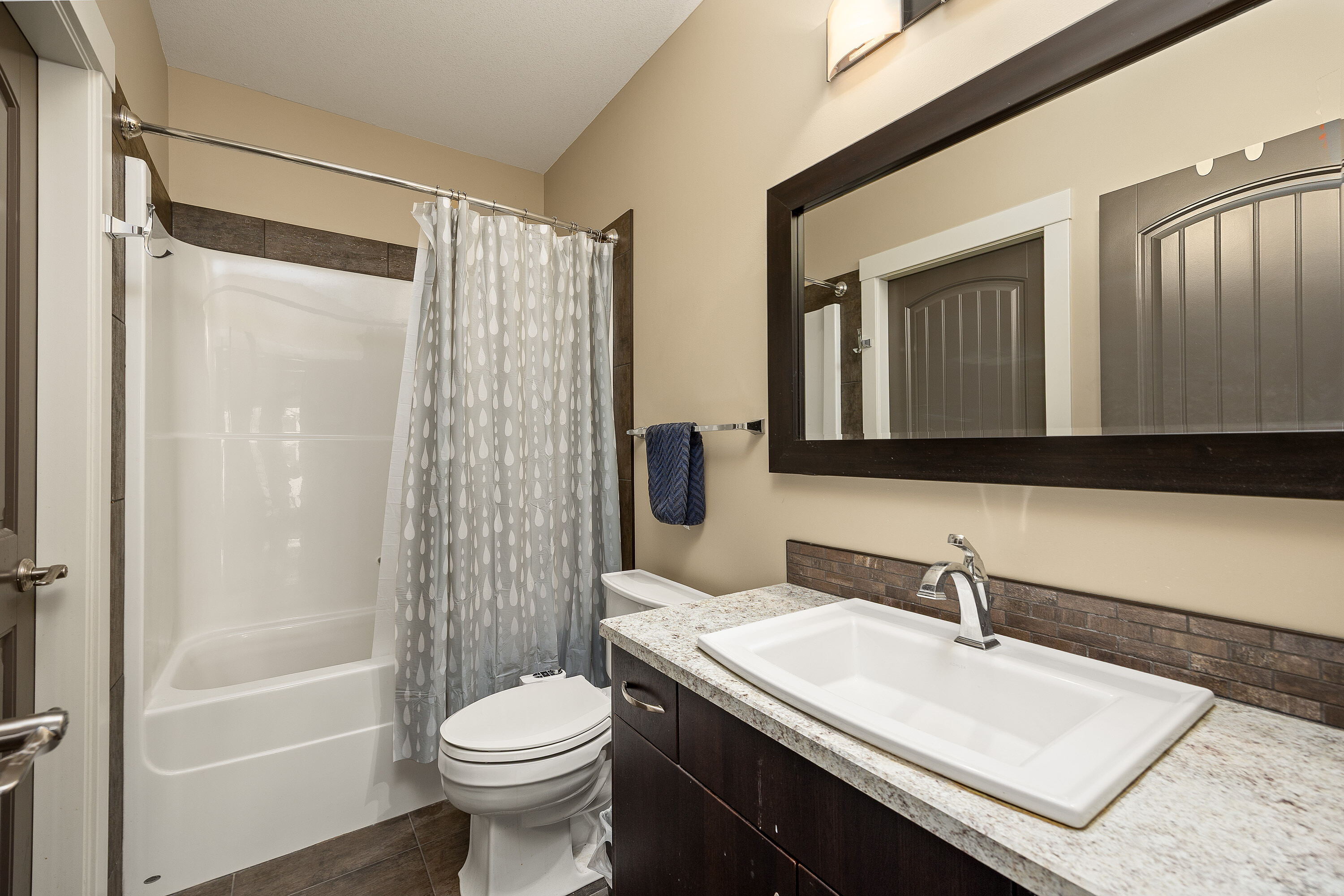  Lakeview Estate - 物件實景