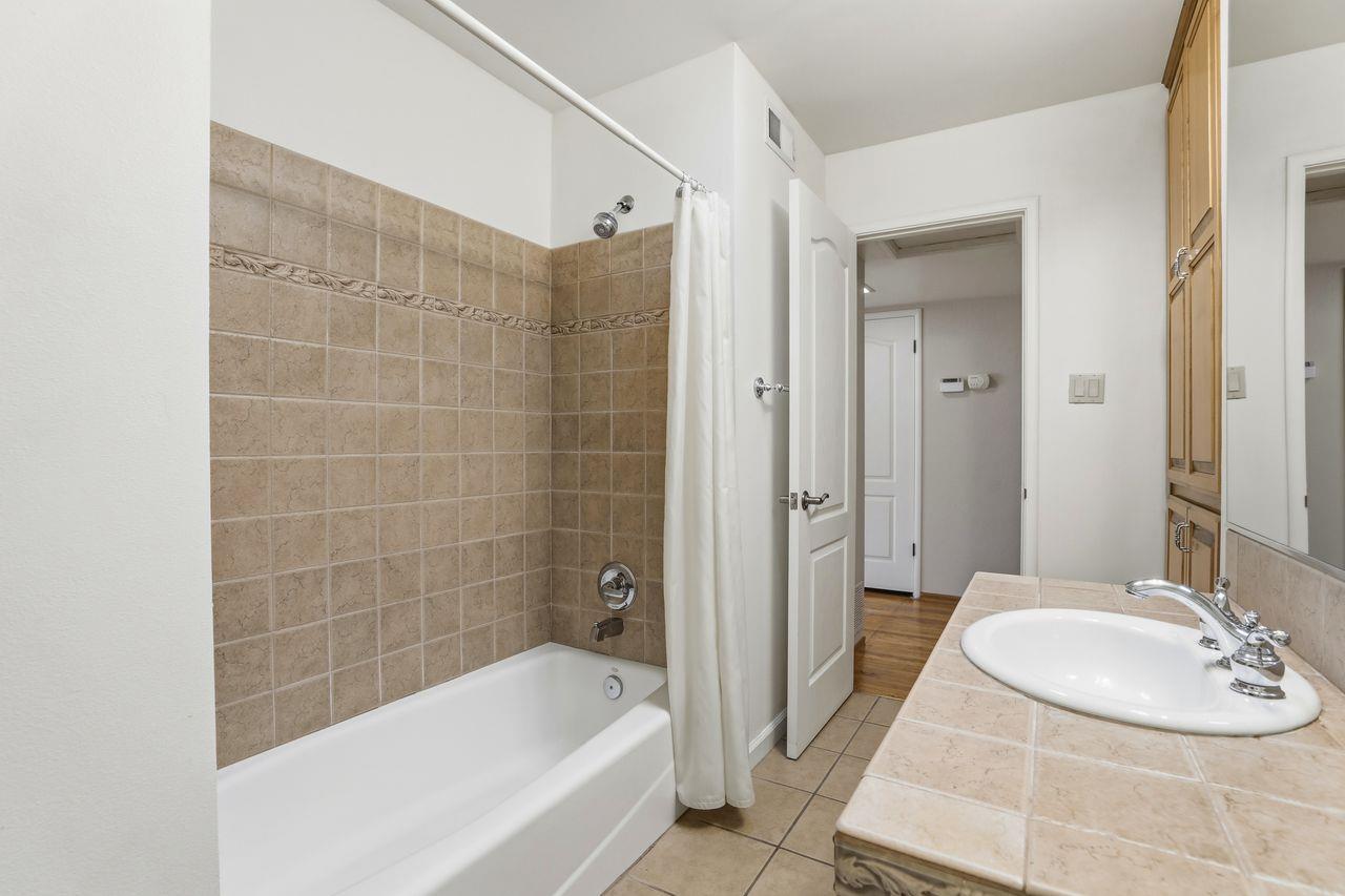 Sacramento, California, 95822, United States, 3 Bedrooms Bedrooms, ,2 BathroomsBathrooms,Residential,For Sale,1989013