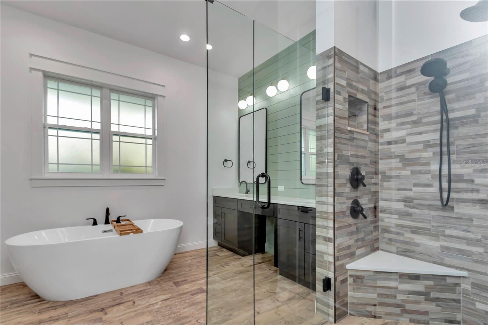 BEVERLY HILLS, Florida, 34465, United States, 3 Bedrooms Bedrooms, ,2 BathroomsBathrooms,Residential,For Sale,1865390