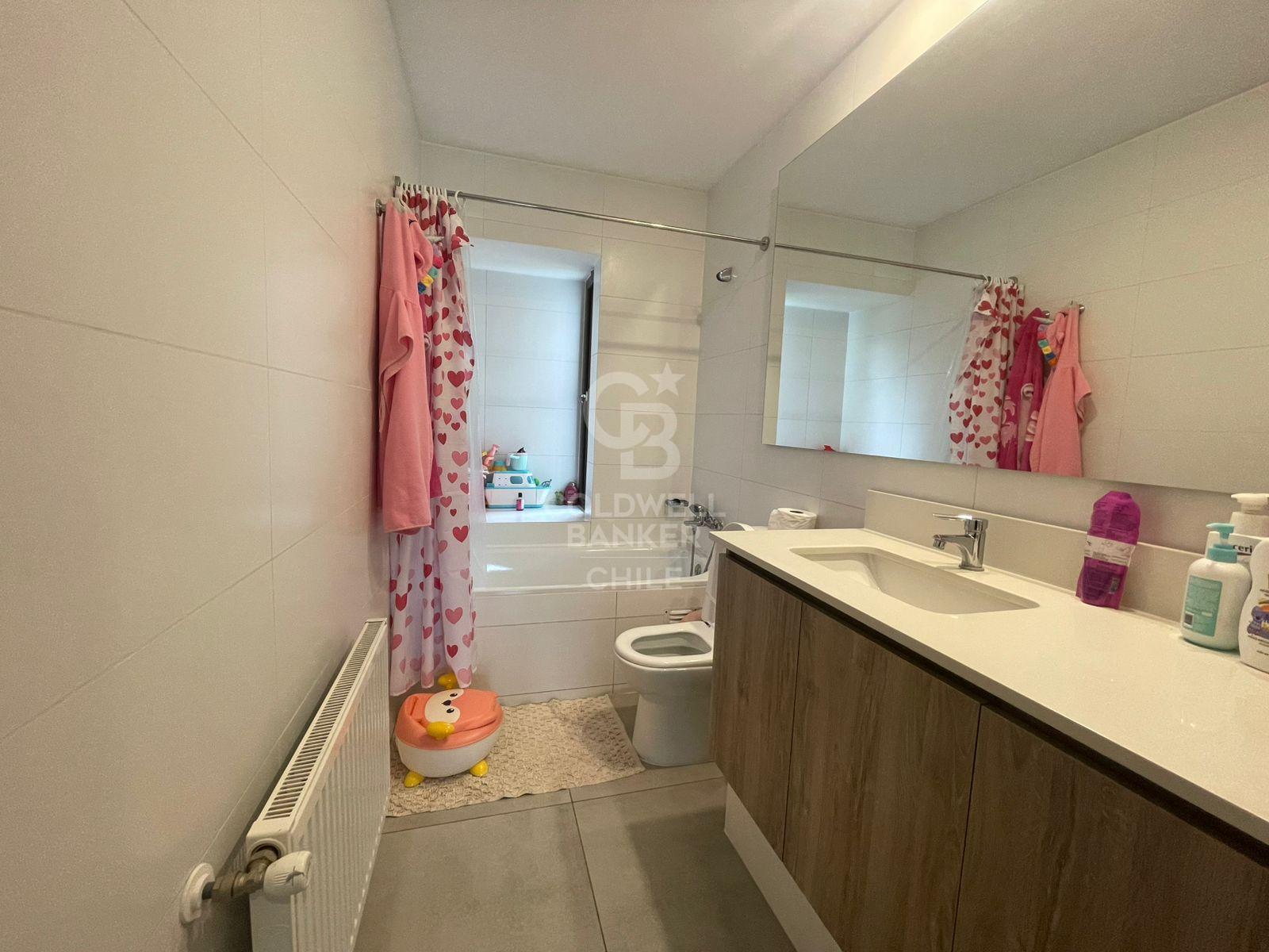 Colina, Chile, 3 Bedrooms Bedrooms, ,3 BathroomsBathrooms,Residential,For Sale,1847363