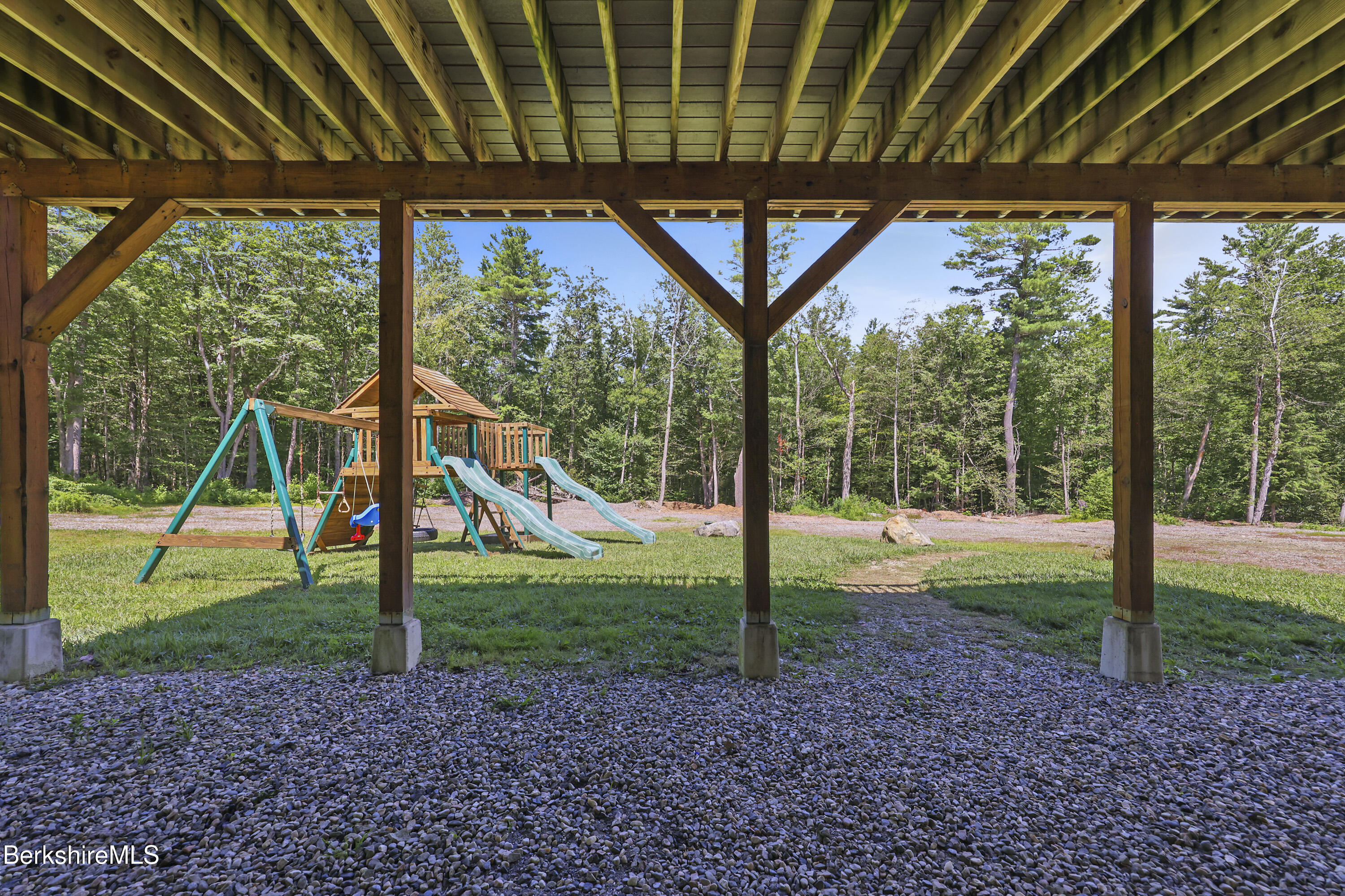 Otis, Massachusetts, 01253, United States, 3 Bedrooms Bedrooms, ,2 BathroomsBathrooms,Residential,For Sale,1980266