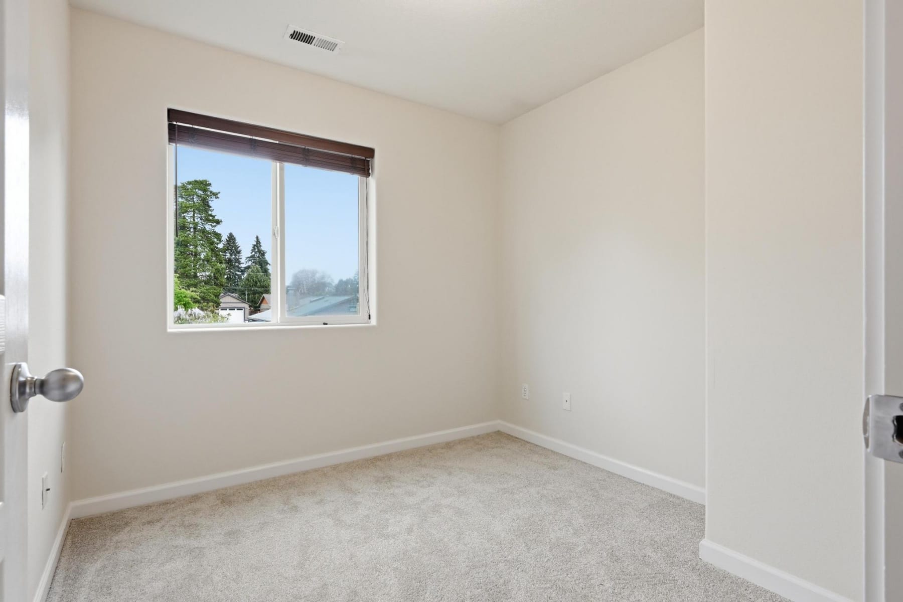  1232 ELDER PL Cornelius, OR 97113 - 物件實景