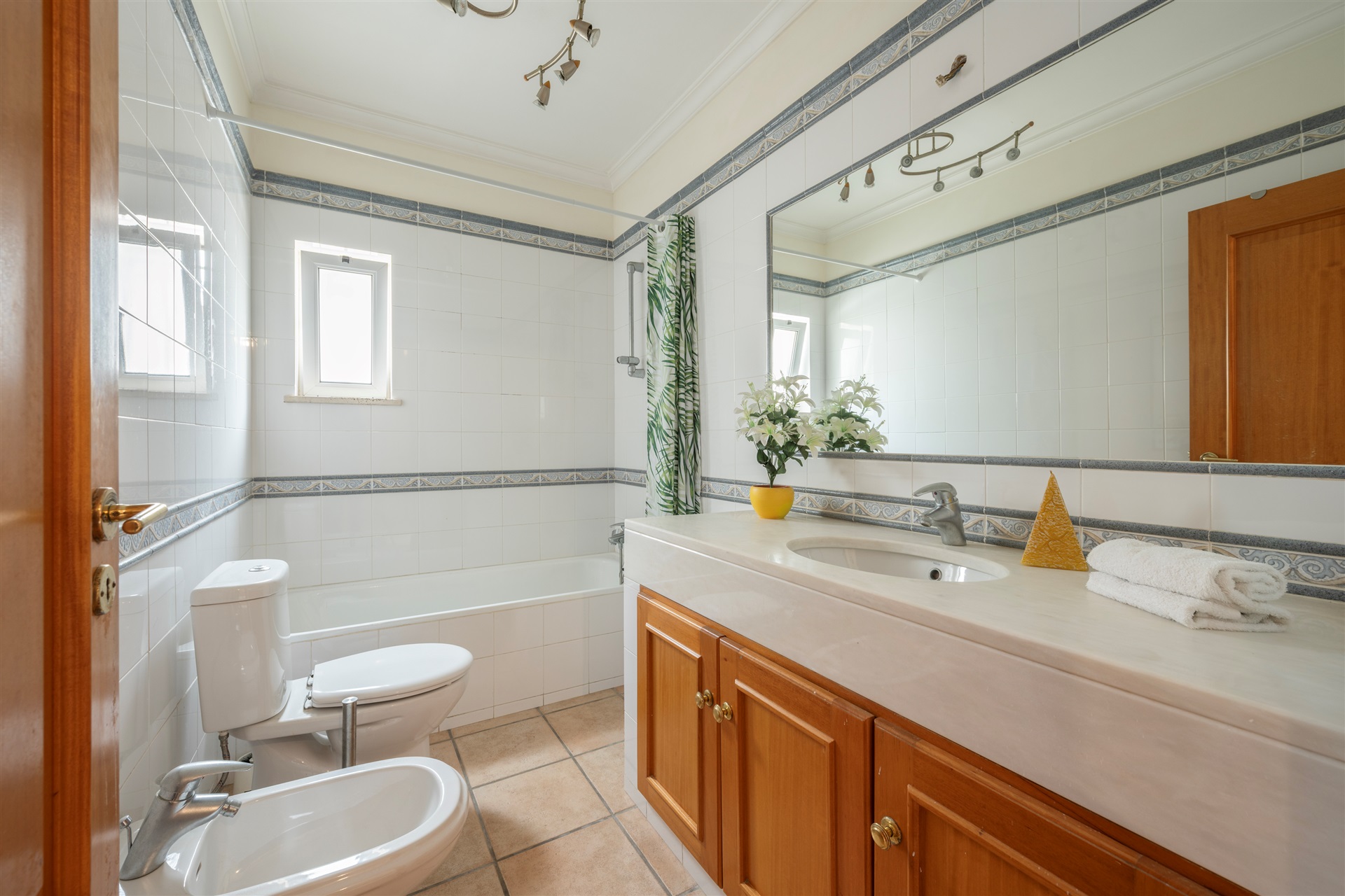  Semi-detached house, 3 bedrooms, for Sale - 物件實景