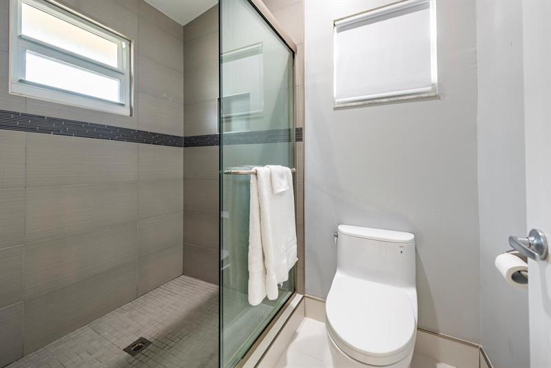 Plantation, Florida, 33324, United States, 4 Bedrooms Bedrooms, ,3 BathroomsBathrooms,Residential,For Sale,1987783