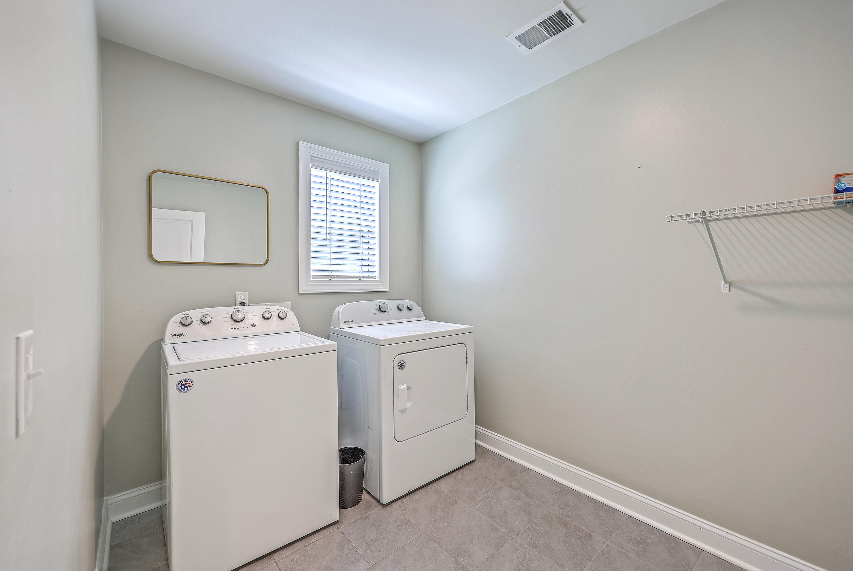 Summerville, South Carolina, 29483, United States, 4 Bedrooms Bedrooms, ,3 BathroomsBathrooms,Residential,For Sale,1928541
