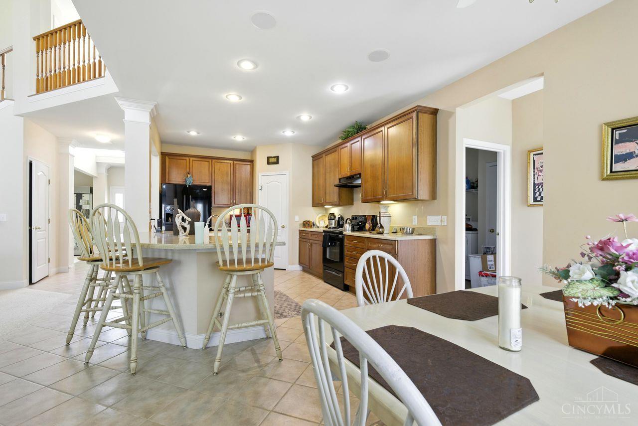 Fairfield Twp, Ohio, 45011, United States, 4 Bedrooms Bedrooms, ,4 BathroomsBathrooms,Residential,For Sale,1949510