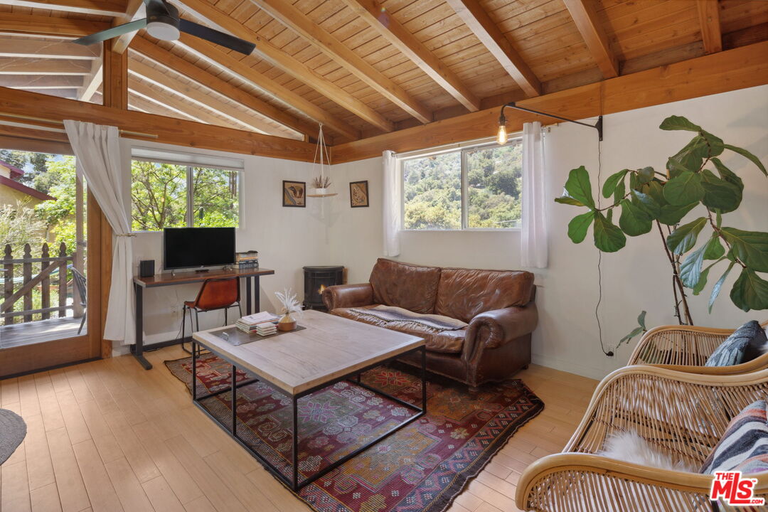 Topanga, California, 90290, United States, 4 Bedrooms Bedrooms, ,3 BathroomsBathrooms,Residential,For Sale,1795536