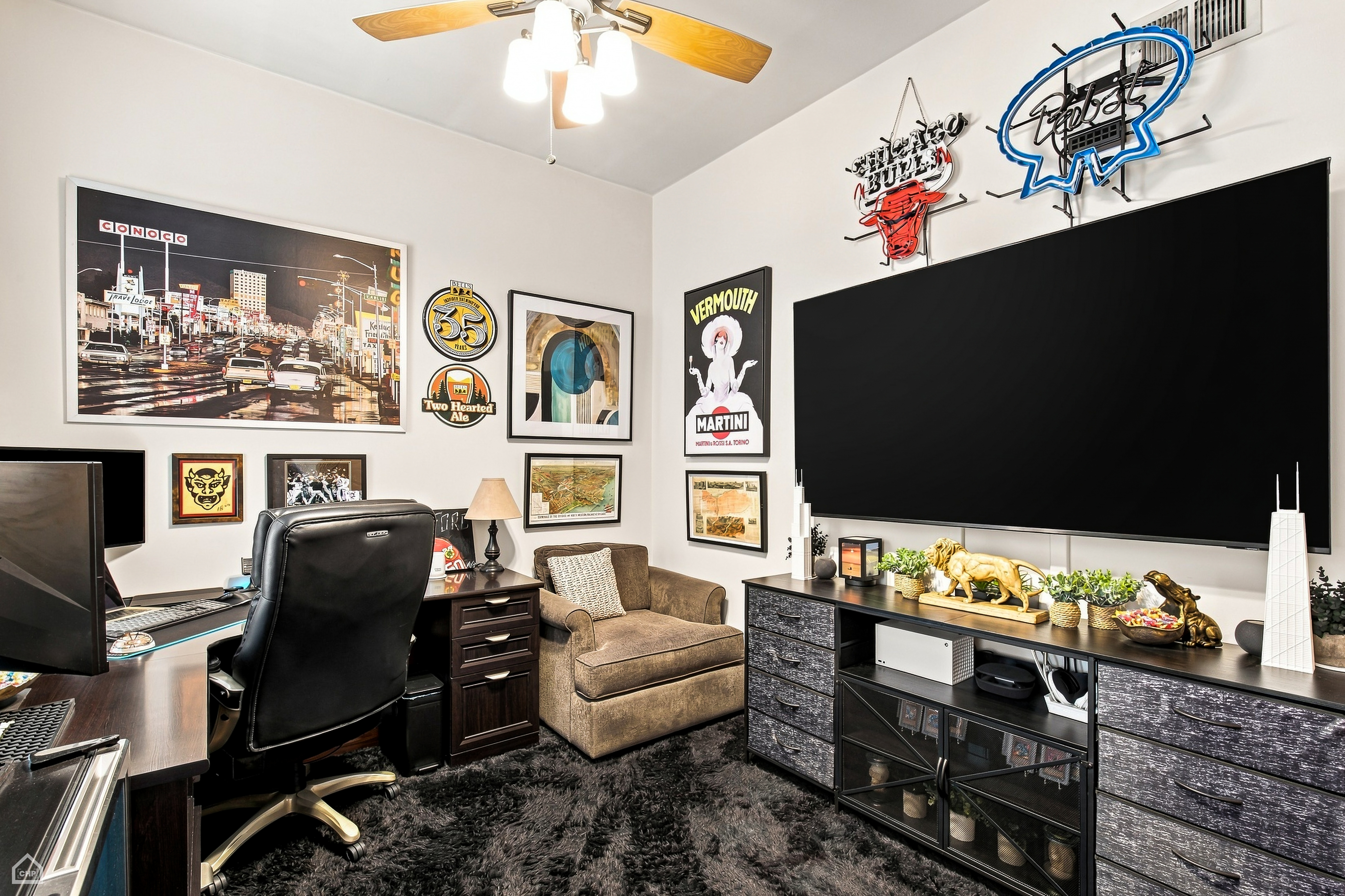  Excellent Opportunity to Own a Classic Chicago Brick Three-Flat - 物件實景
