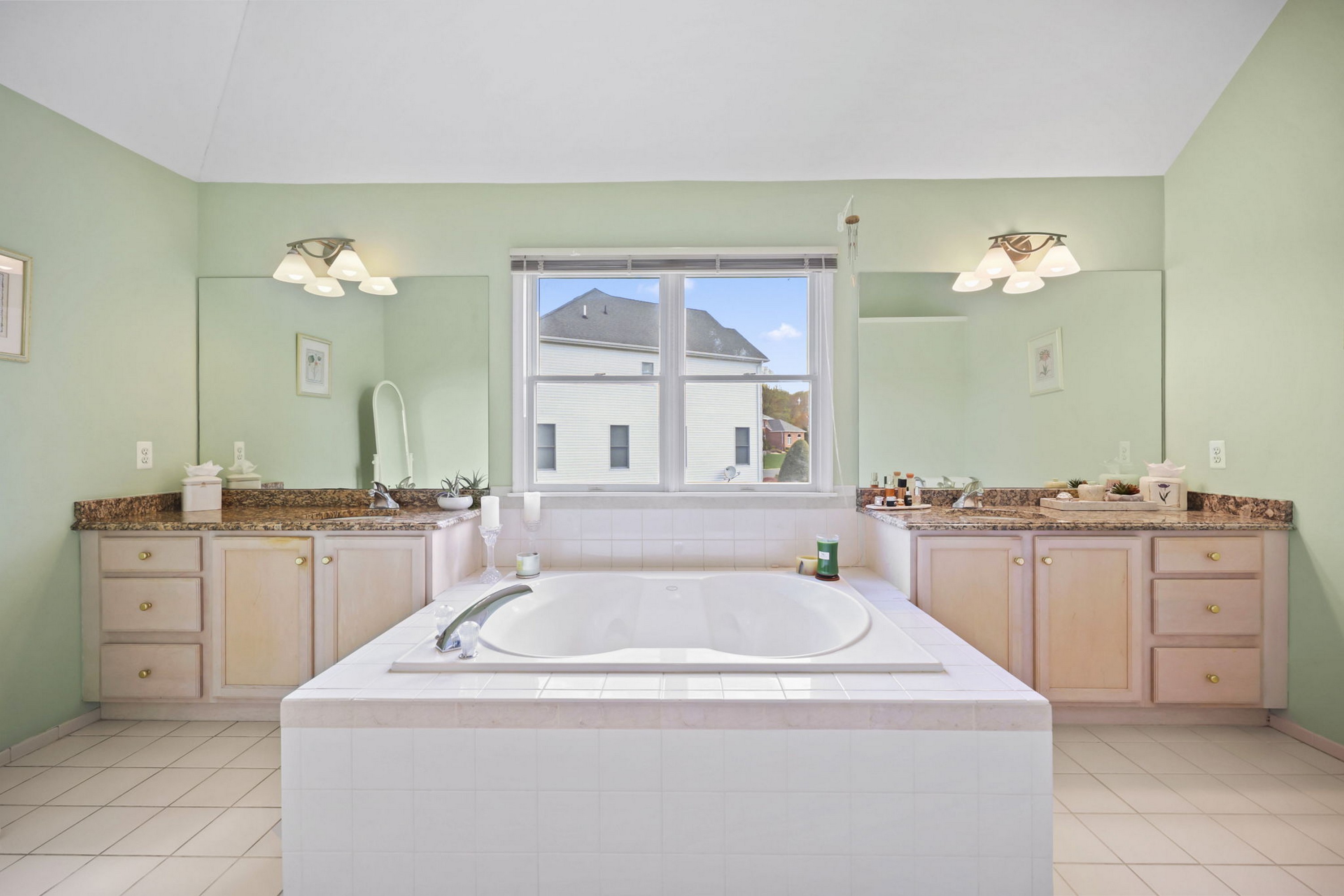  308 Flower Lane - 物件實景