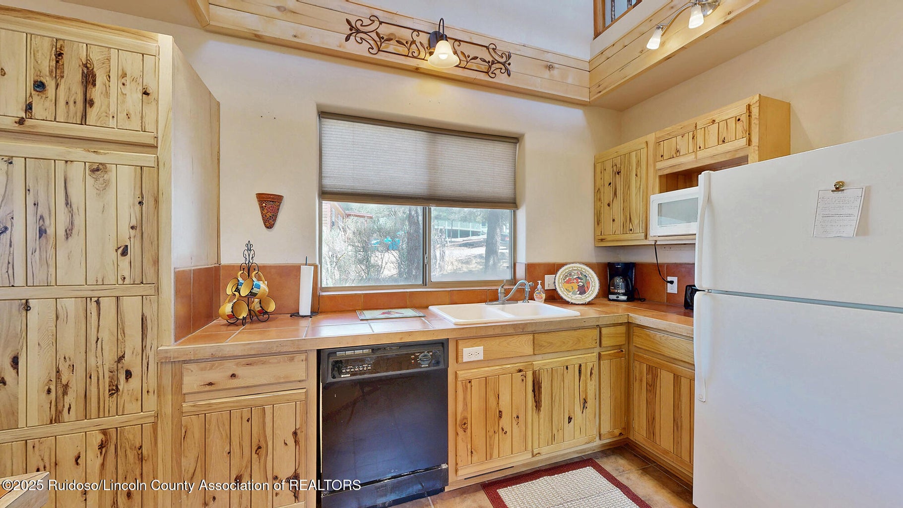Ruidoso, New Mexico, 88345, United States, 3 Bedrooms Bedrooms, ,3 BathroomsBathrooms,Residential,For Sale,1840325