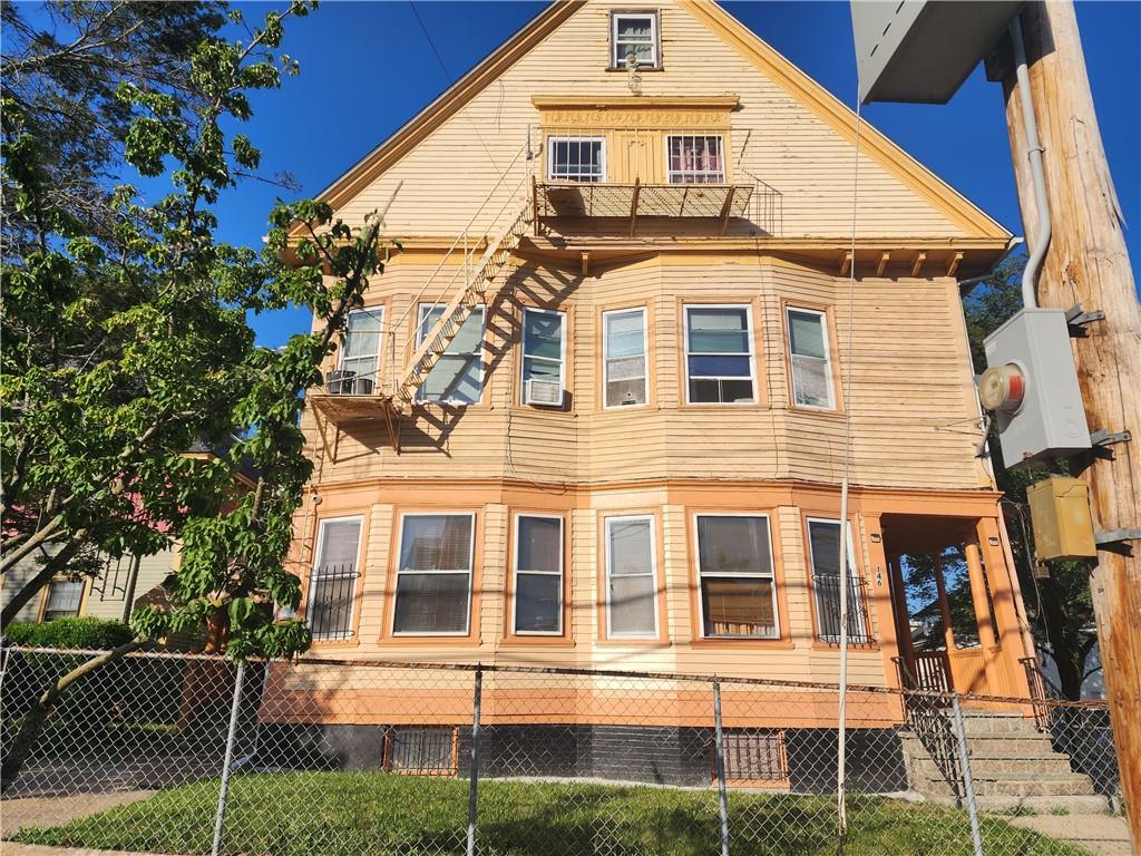 Providence, Rhode Island, 02907, United States, 7 Bedrooms Bedrooms, ,2 BathroomsBathrooms,Residential,For Sale,1924217