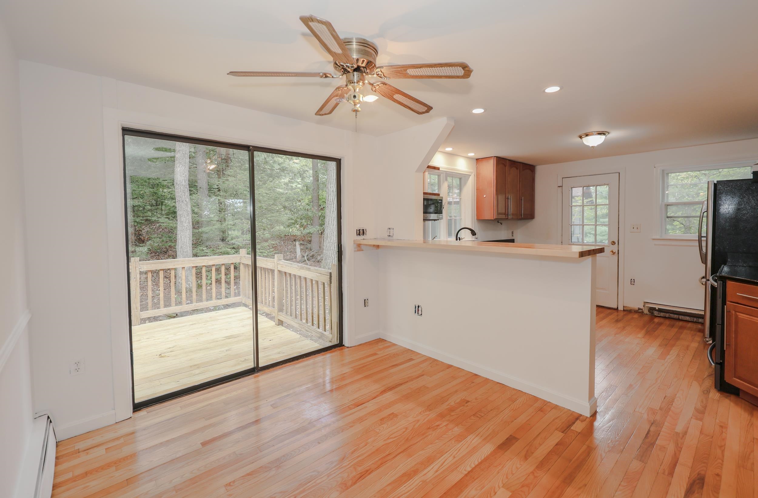 Nashua, New Hampshire, 03061, United States, 3 Bedrooms Bedrooms, ,1 BathroomBathrooms,Residential,For Sale,1942147