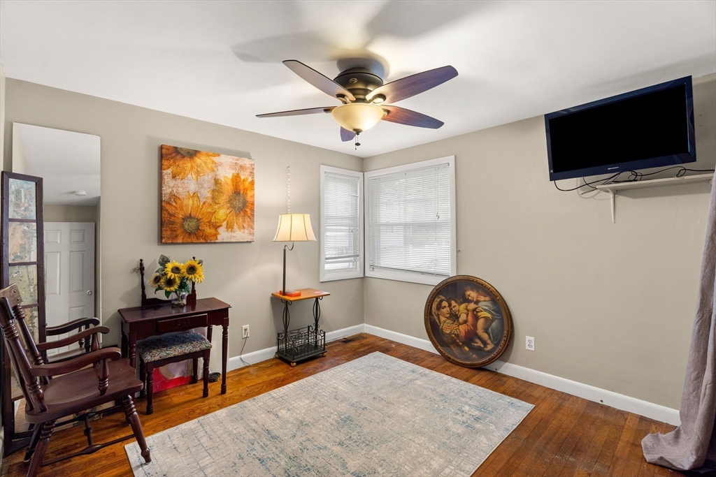 Swampscott, Massachusetts, 01907, United States, 4 Bedrooms Bedrooms, ,2 BathroomsBathrooms,Residential,For Sale,1989409