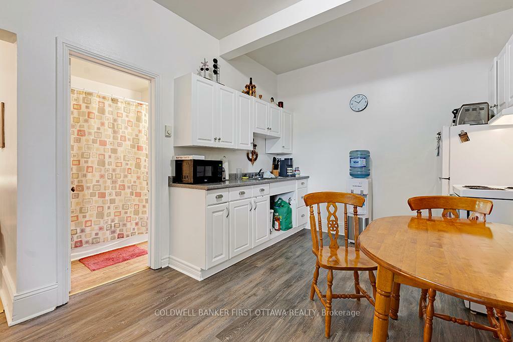 SMITHS FALLS, Ontario, K7A 2Z5, CA, 8 Bedrooms Bedrooms, ,Residential,For Sale,1866562
