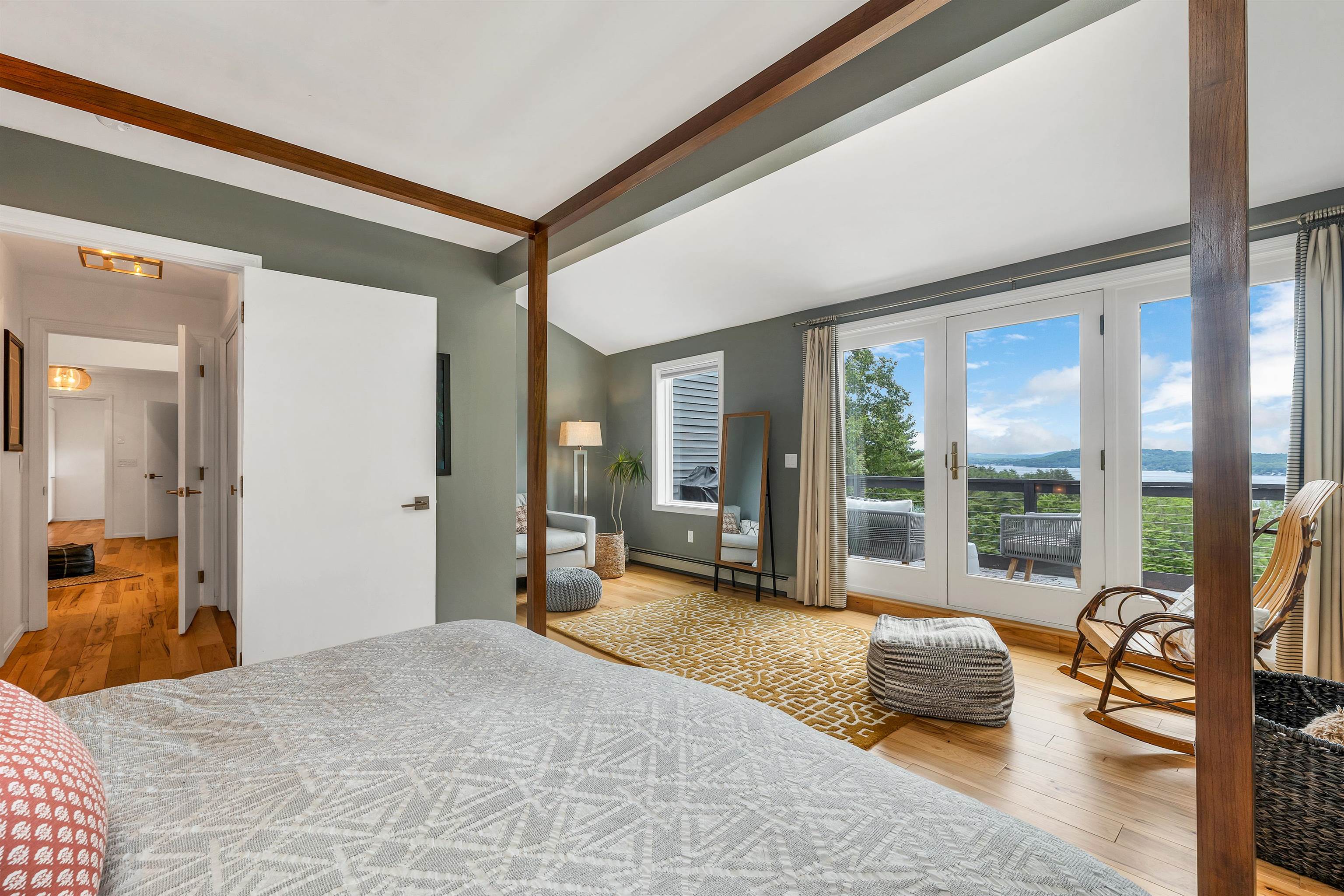 Meredith, New Hampshire, 03253, United States, 3 Bedrooms Bedrooms, ,2 BathroomsBathrooms,Residential,For Sale,1901230