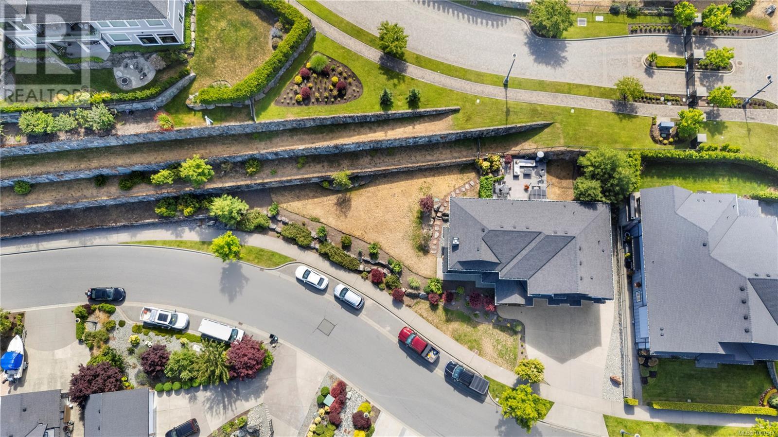 LANGFORD, British Columbia, V9B 0L2, CA, 5 Bedrooms Bedrooms, ,5 BathroomsBathrooms,Residential,For Sale,1896938