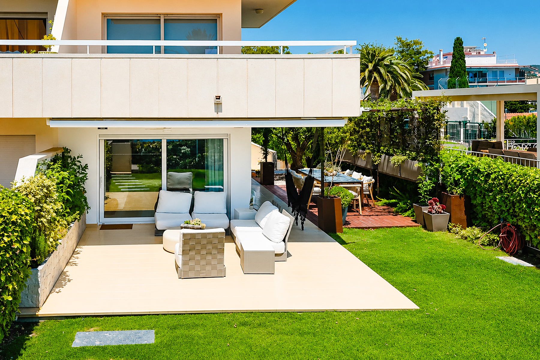  Exclusive beachfront duplex ground floor with direct beach access - 物件實景