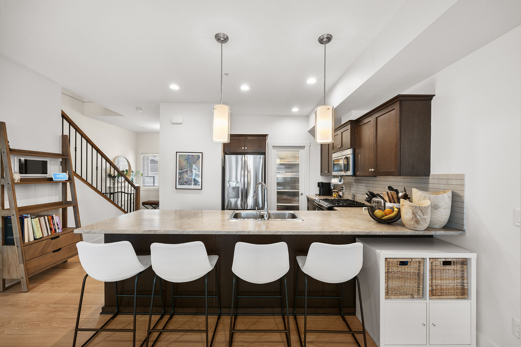  Well Maintained Townhome - 物件實景