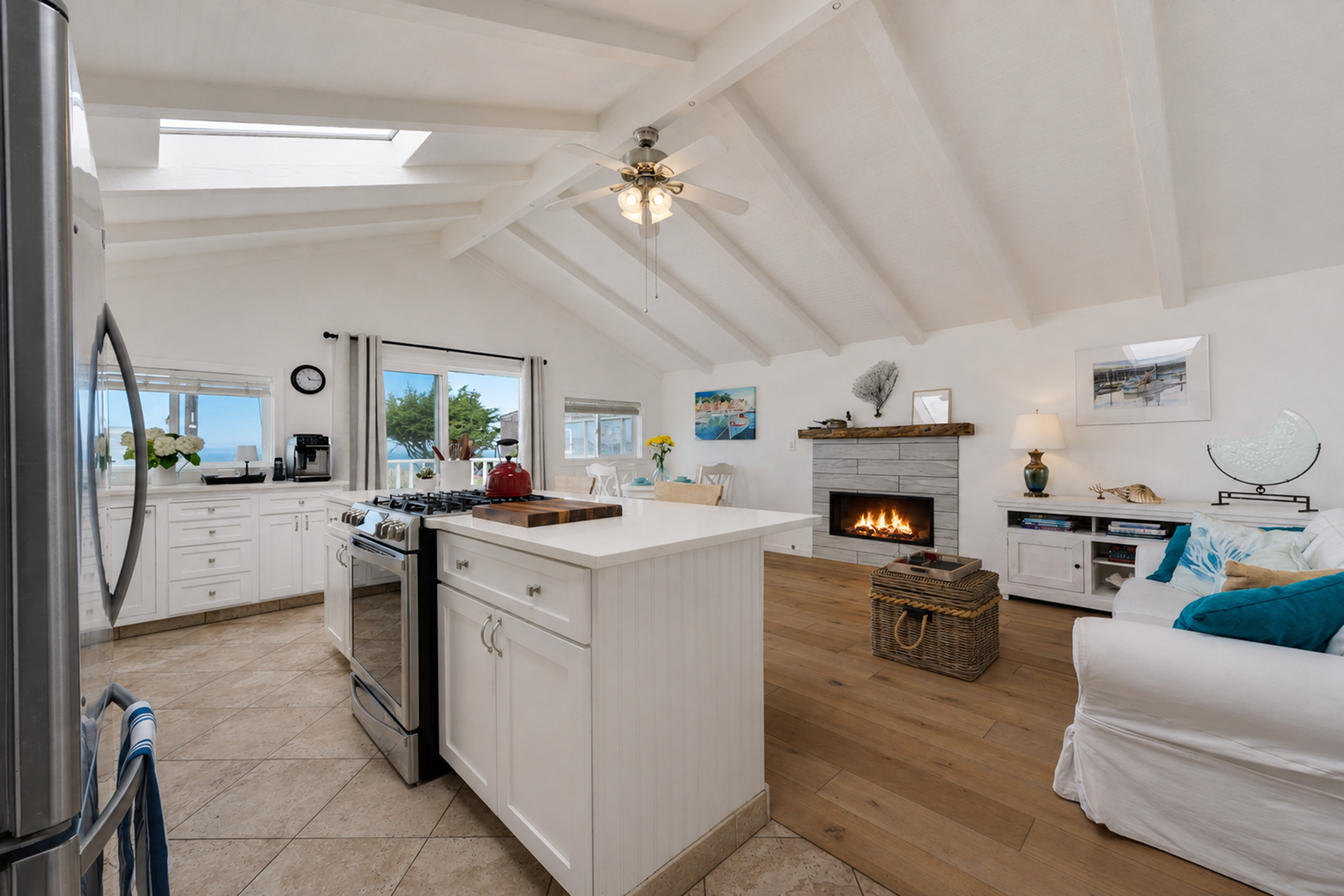  7036 Cliff Avenue, Bodega Bay, CA 94923 - 物件實景