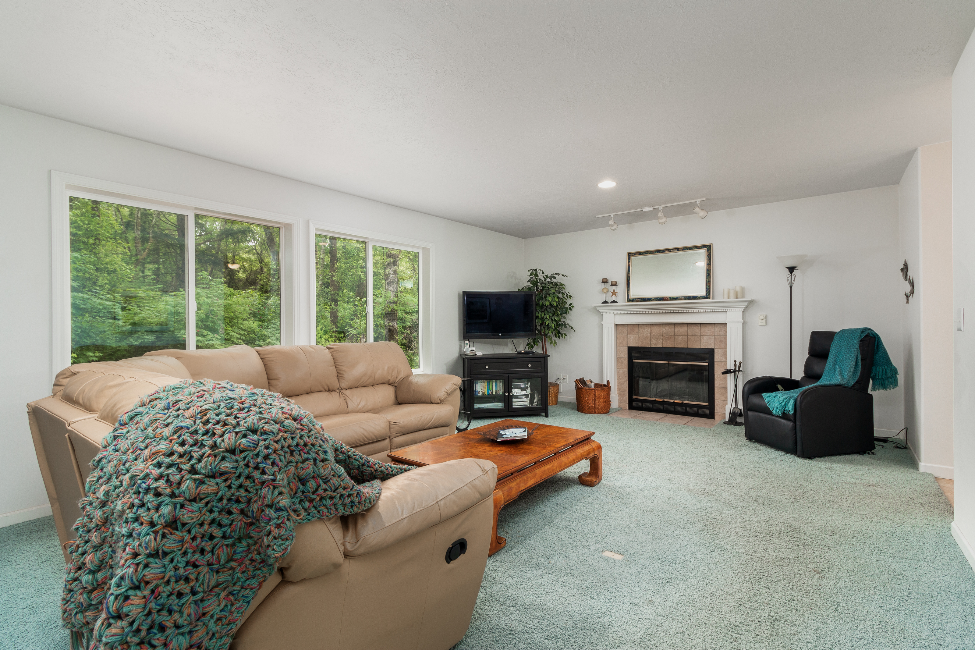 Neskowin, Oregon, 97149, United States, 3 Bedrooms Bedrooms, ,3 BathroomsBathrooms,Residential,For Sale,1927919