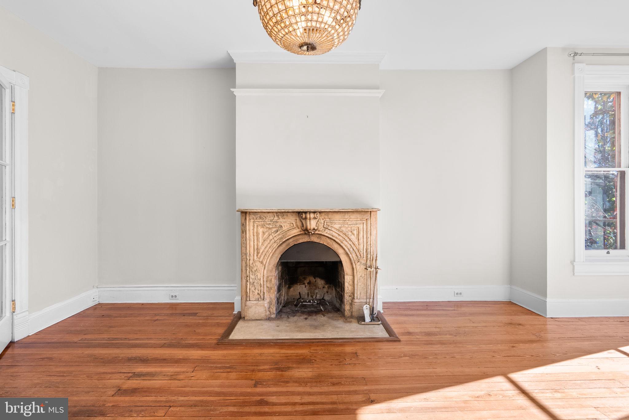 Washington, District of Columbia, 20003, United States, ,Residential,For Sale,1990462