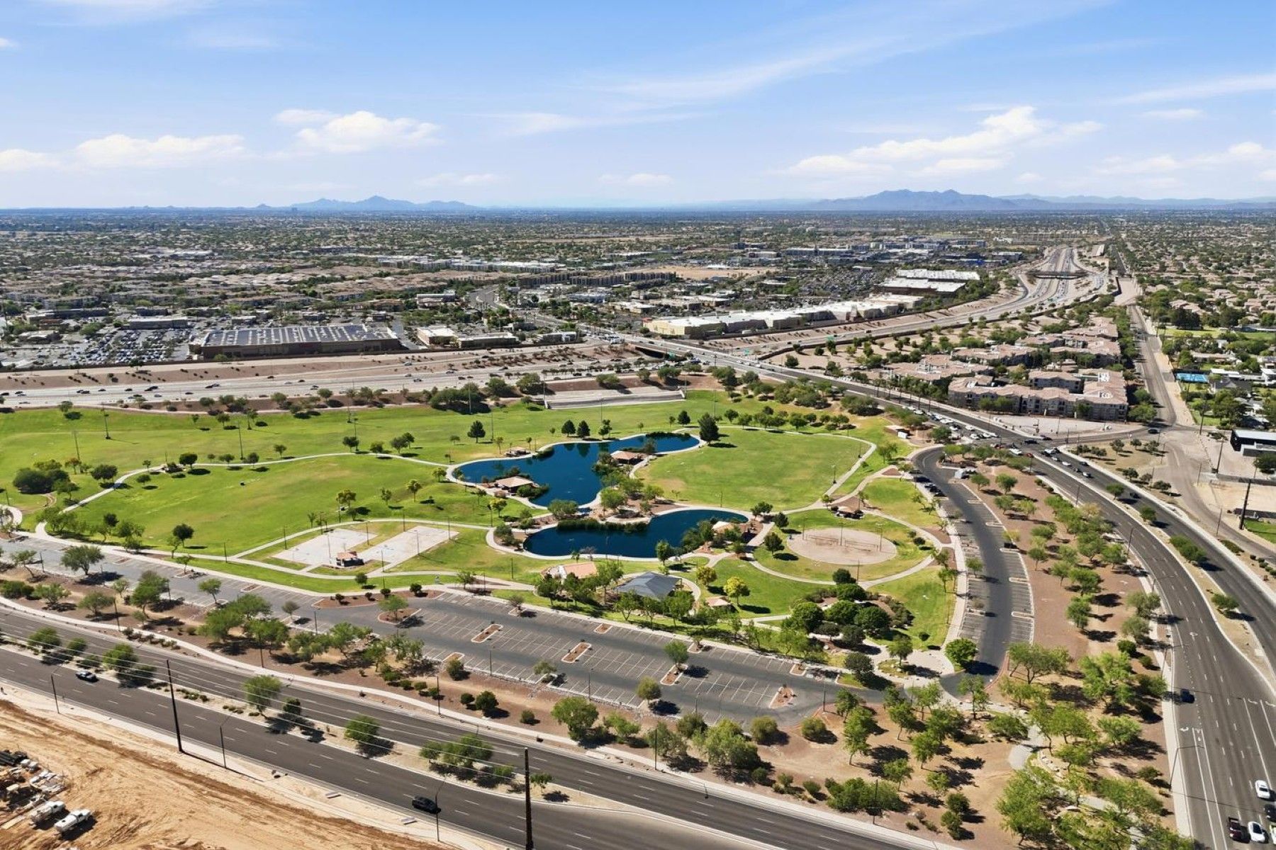  2266 E Willis Rd  Gilbert, AZ - 物件實景