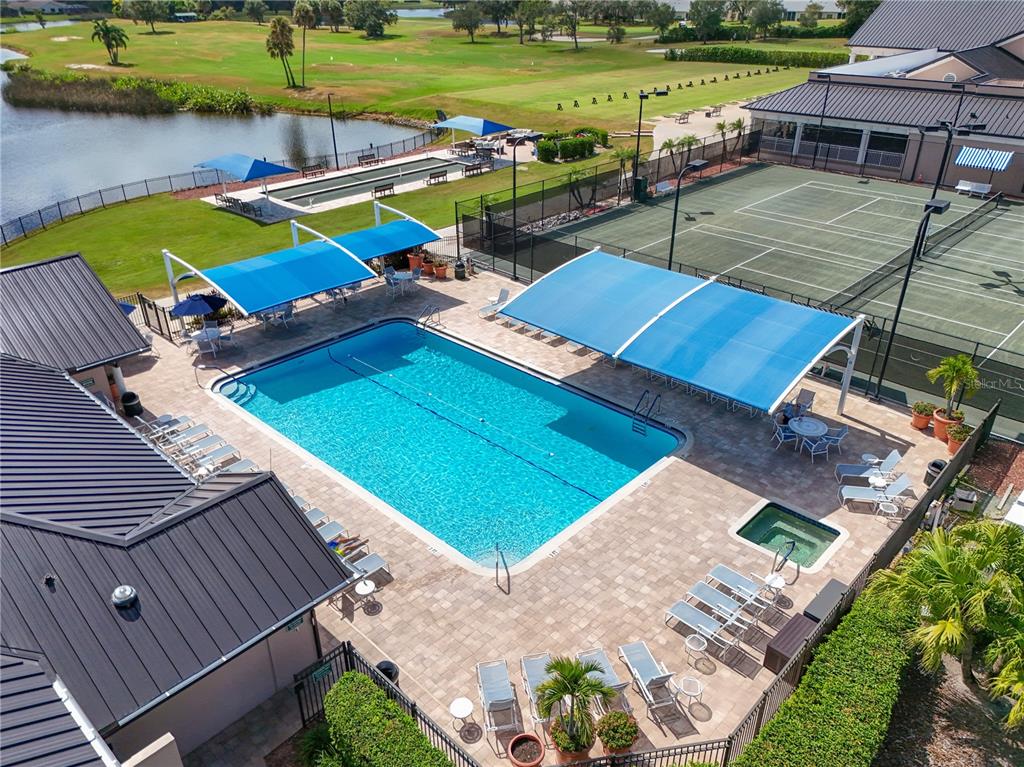 Bradenton, Florida, 34203, United States, 2 Bedrooms Bedrooms, ,3 BathroomsBathrooms,Residential,For Sale,1958401