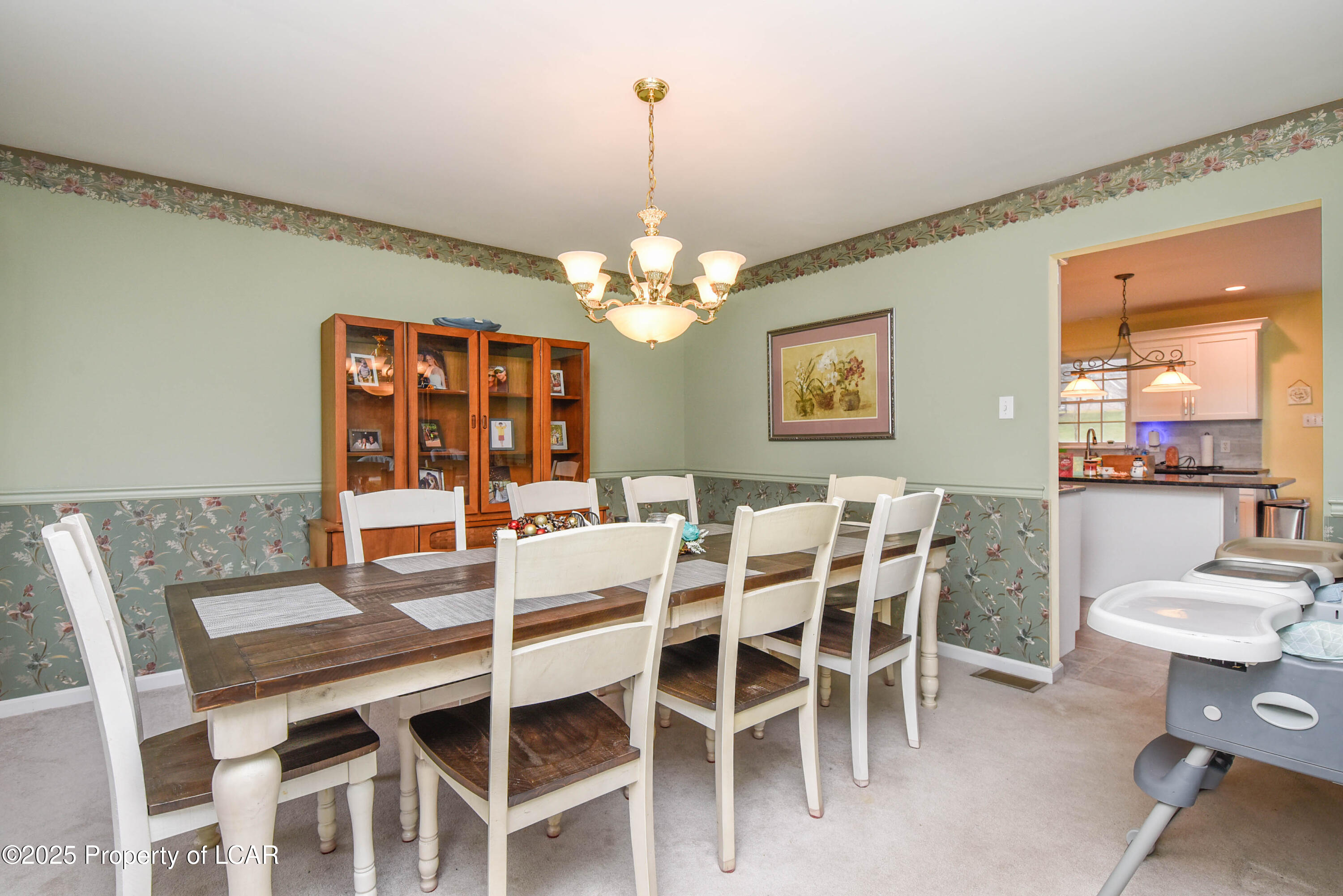 Dallas, Pennsylvania, 18612, United States, 4 Bedrooms Bedrooms, ,3 BathroomsBathrooms,Residential,For Sale,2005553