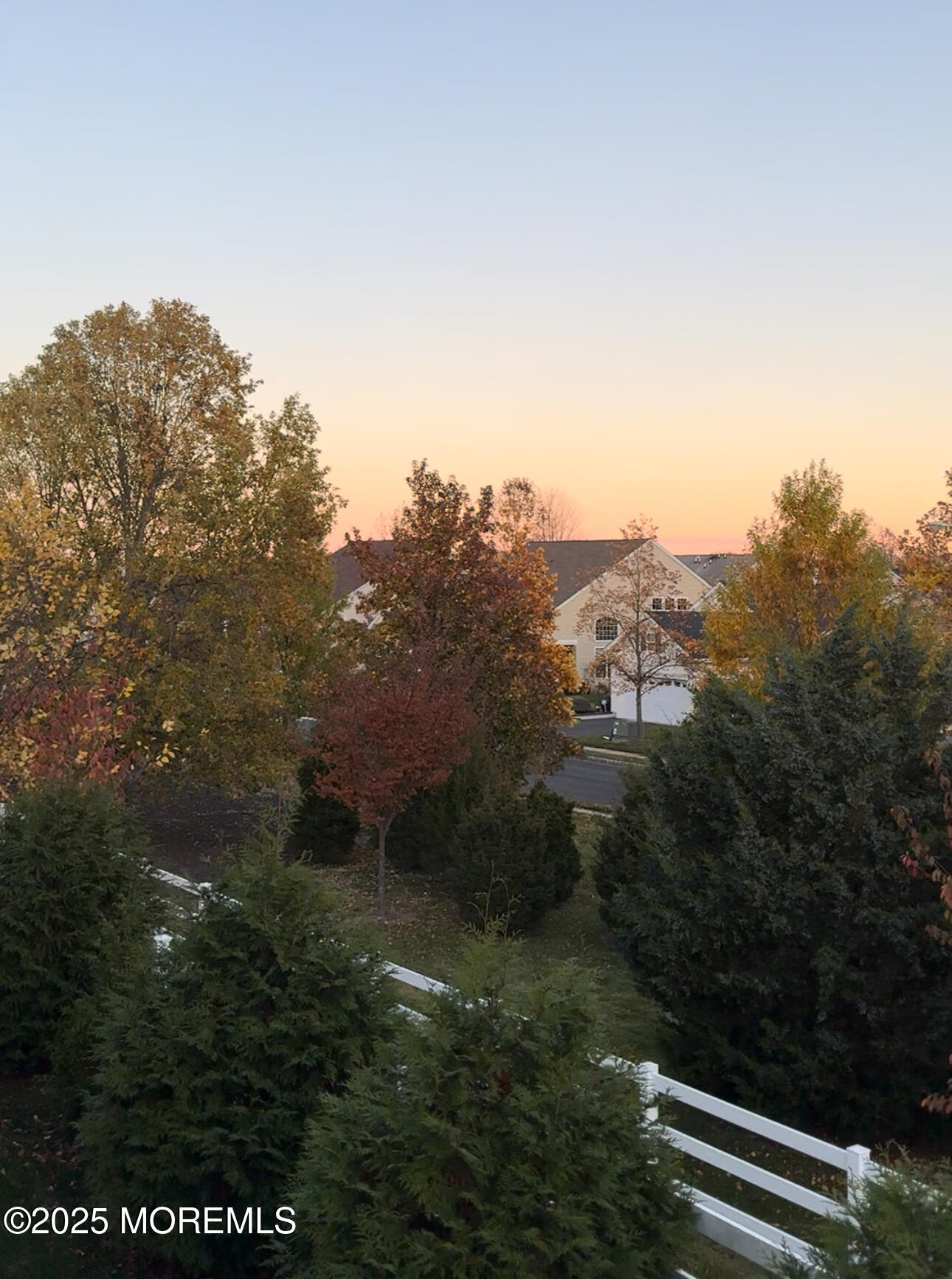 Parlin, New Jersey, 08859, United States, 2 Bedrooms Bedrooms, ,3 BathroomsBathrooms,Residential,For Sale,1989298