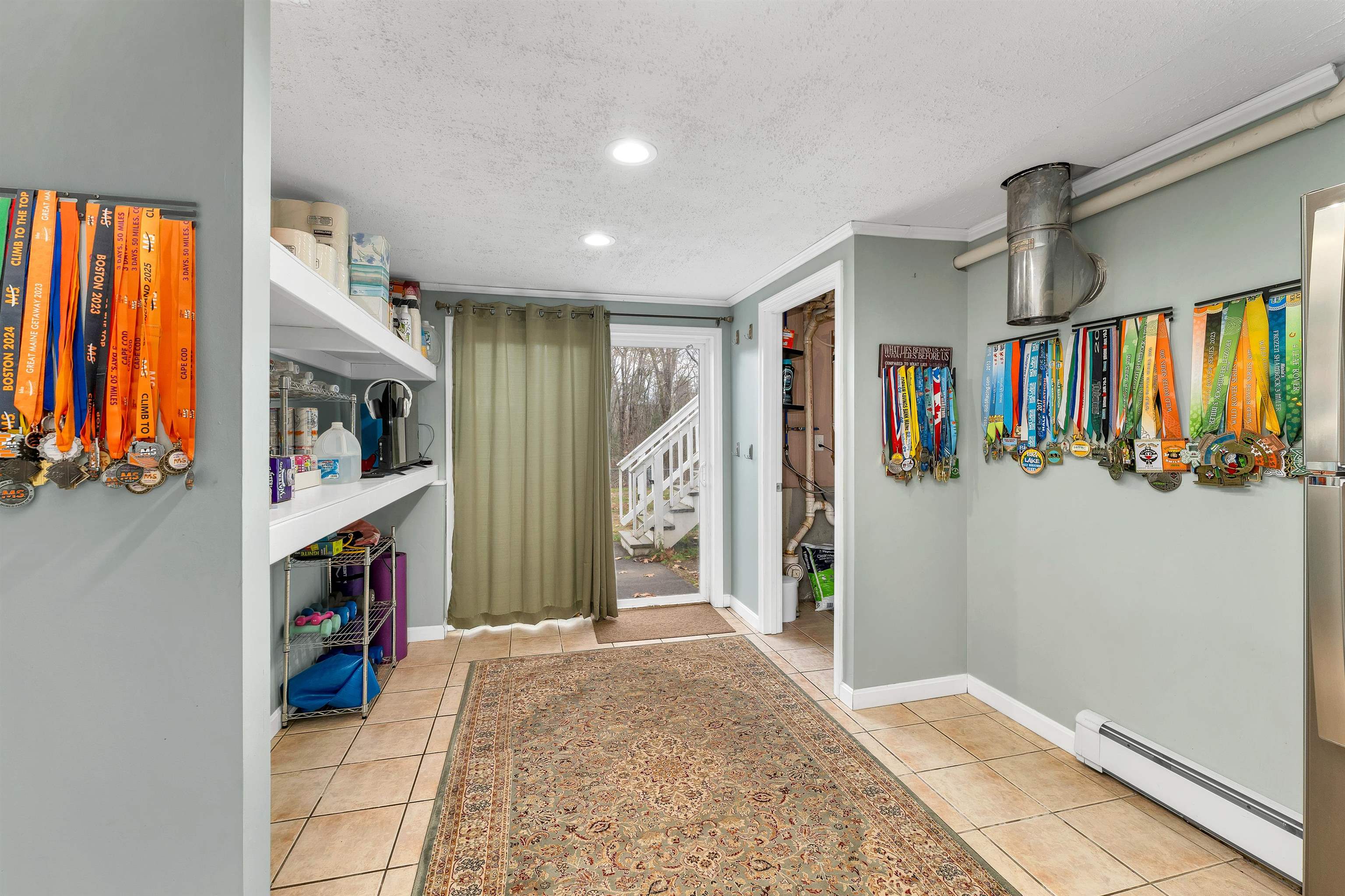 Hooksett, New Hampshire, 03106, United States, 3 Bedrooms Bedrooms, ,2 BathroomsBathrooms,Residential,For Sale,1992104