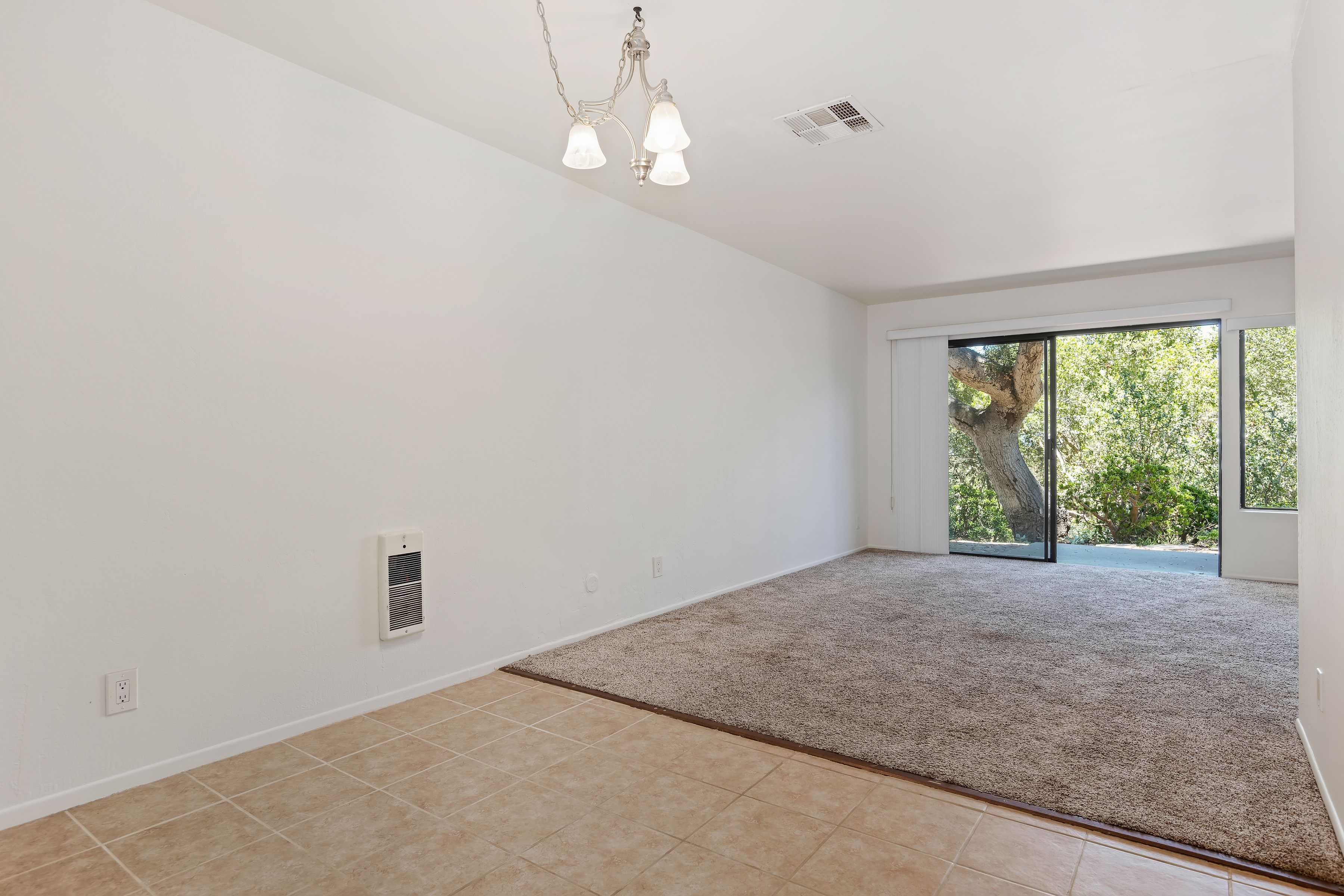  Desirable Highlands Condo - 物件實景