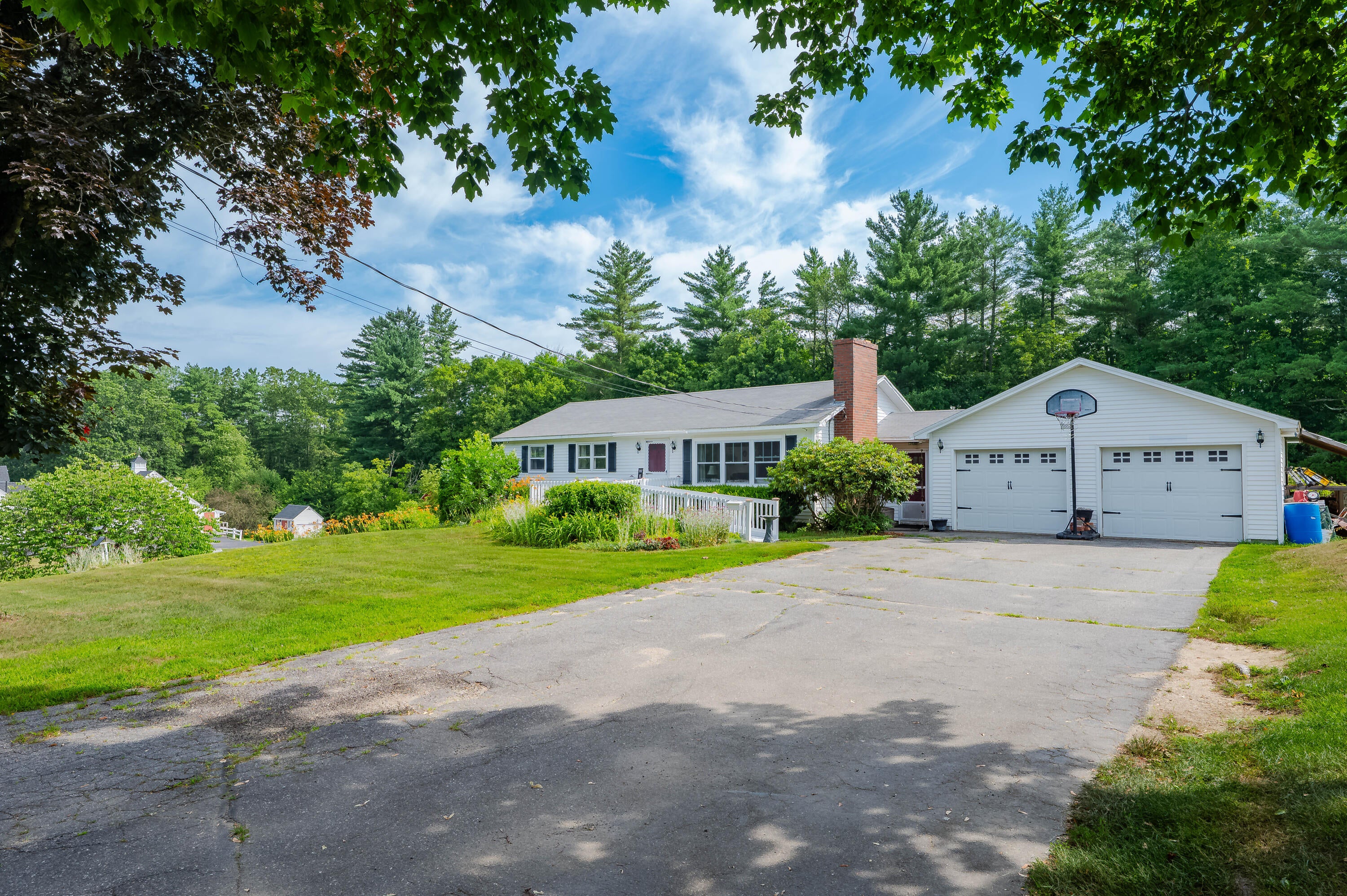 Eliot, Maine, 03903, United States, 2 Bedrooms Bedrooms, ,1 BathroomBathrooms,Residential,For Sale,1887837