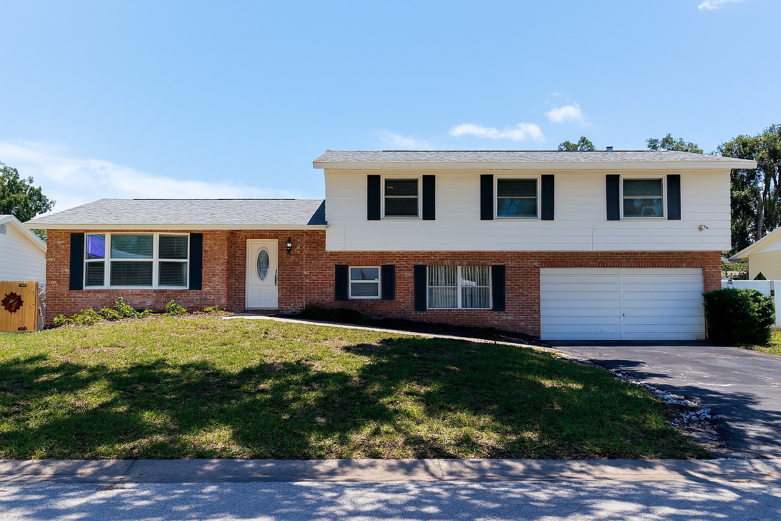 Seminole, Florida, 33776, United States, 4 Bedrooms Bedrooms, ,3 BathroomsBathrooms,Residential,For Sale,1931691