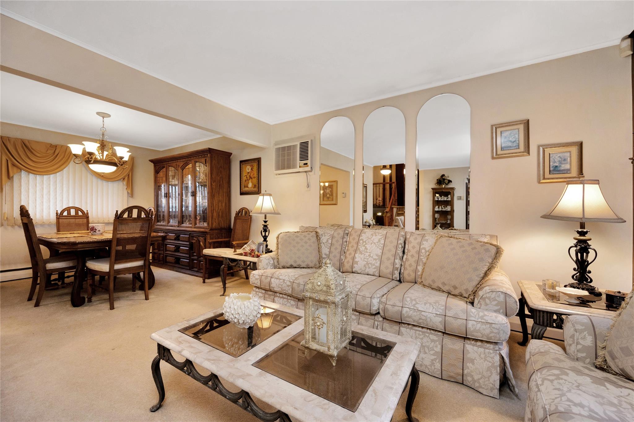 Farmingdale, New York, 11735, United States, 3 Bedrooms Bedrooms, ,2 BathroomsBathrooms,Residential,For Sale,1793248