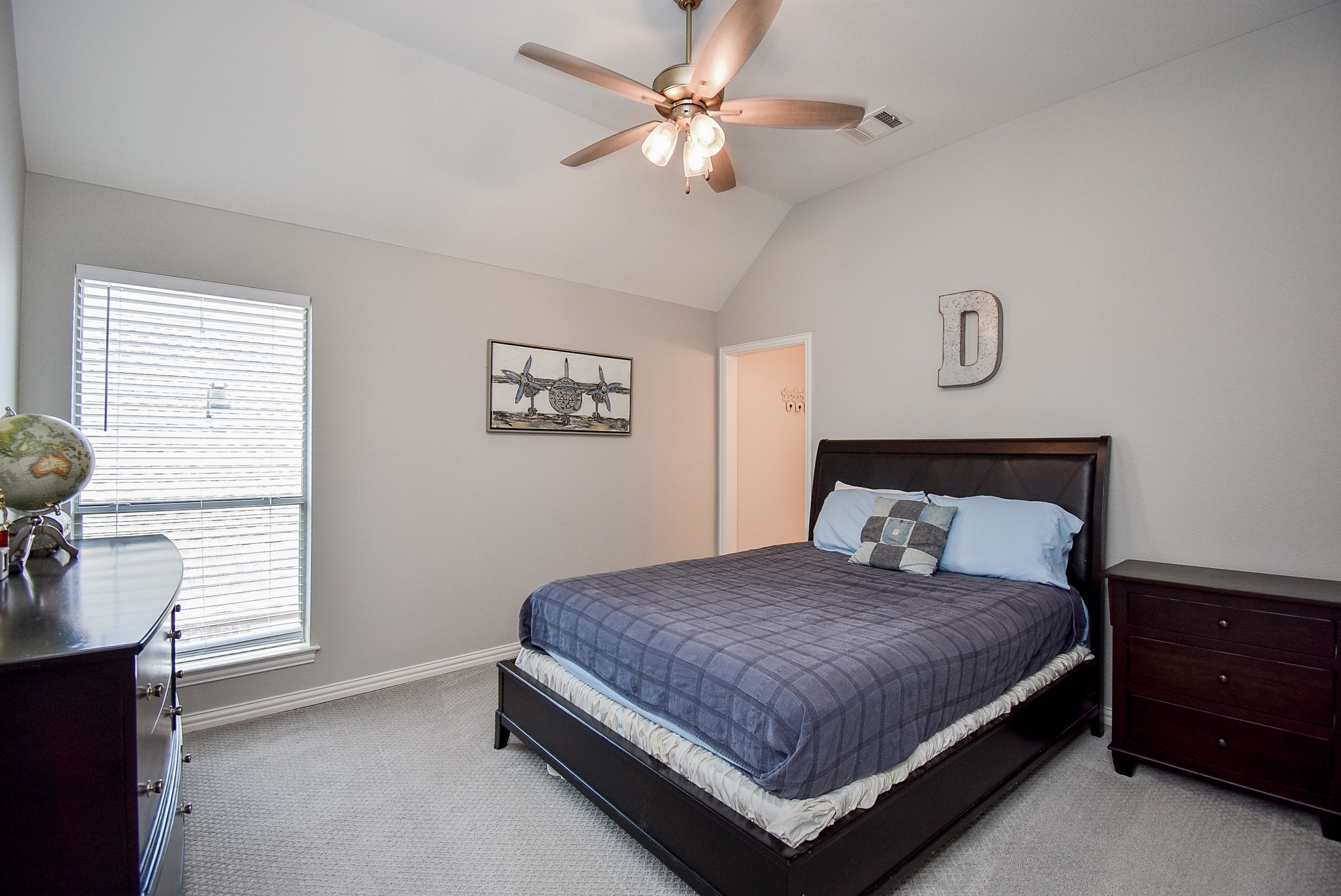  3302 Saint Charles Court - 物件實景