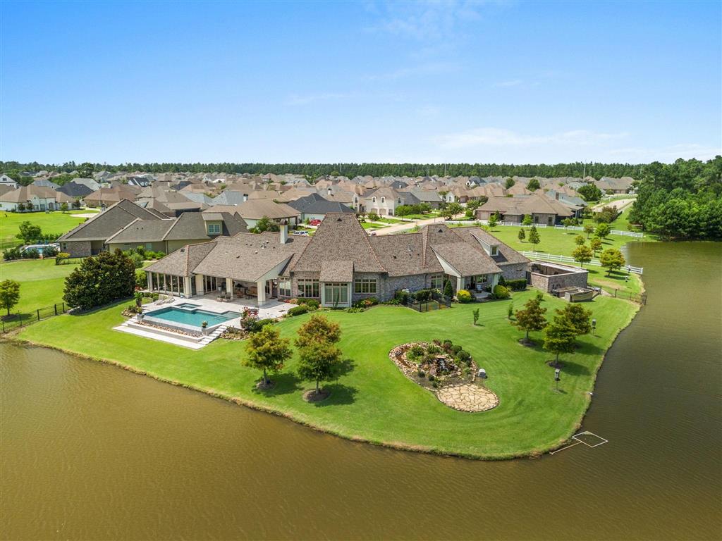 Lake Charles, Louisiana, 70605, United States, 5 Bedrooms Bedrooms, ,8 BathroomsBathrooms,Residential,For Sale,2017314