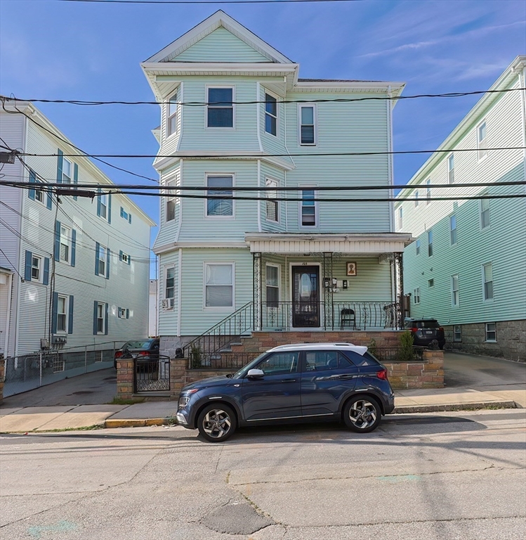 Fall River, Massachusetts, 02723, United States, 4 Bedrooms Bedrooms, ,Residential,For Sale,1978257