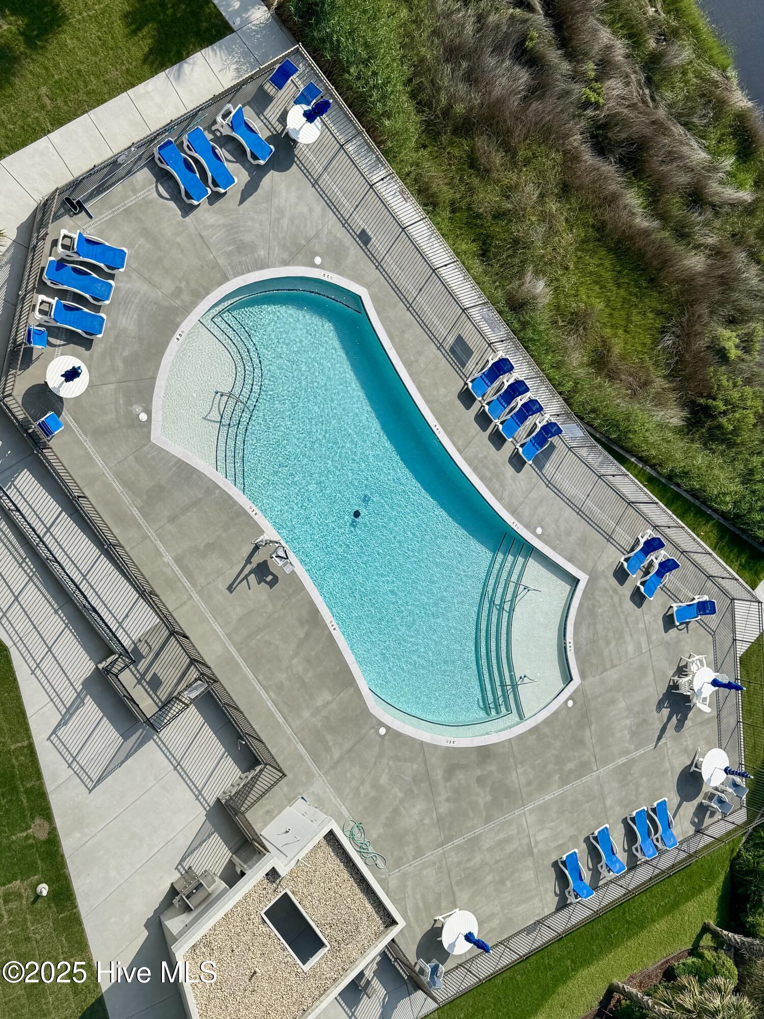 Carolina Beach, North Carolina, 28428, United States, 2 Bedrooms Bedrooms, ,2 BathroomsBathrooms,Residential,For Sale,1821334