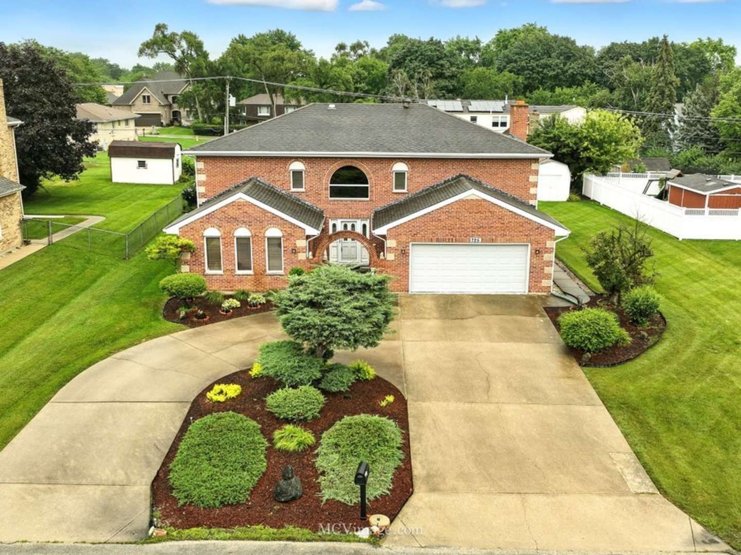 Addison, Illinois, 60101, United States, 4 Bedrooms Bedrooms, ,4 BathroomsBathrooms,Residential,For Sale,1918803