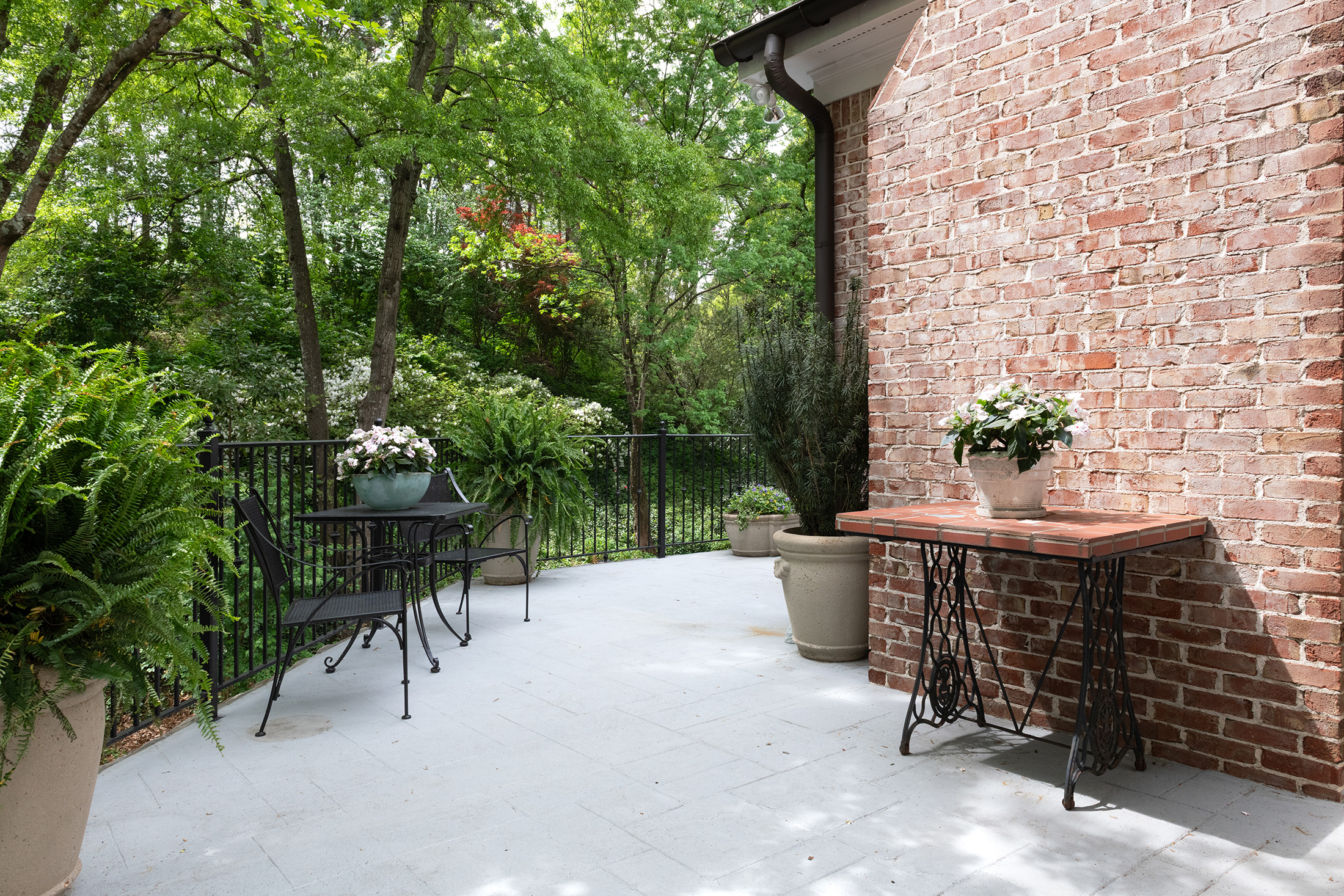  Magnificent Gated Vinings Estate Blends Elegance, Comfort and Lifestyle - 物件實景