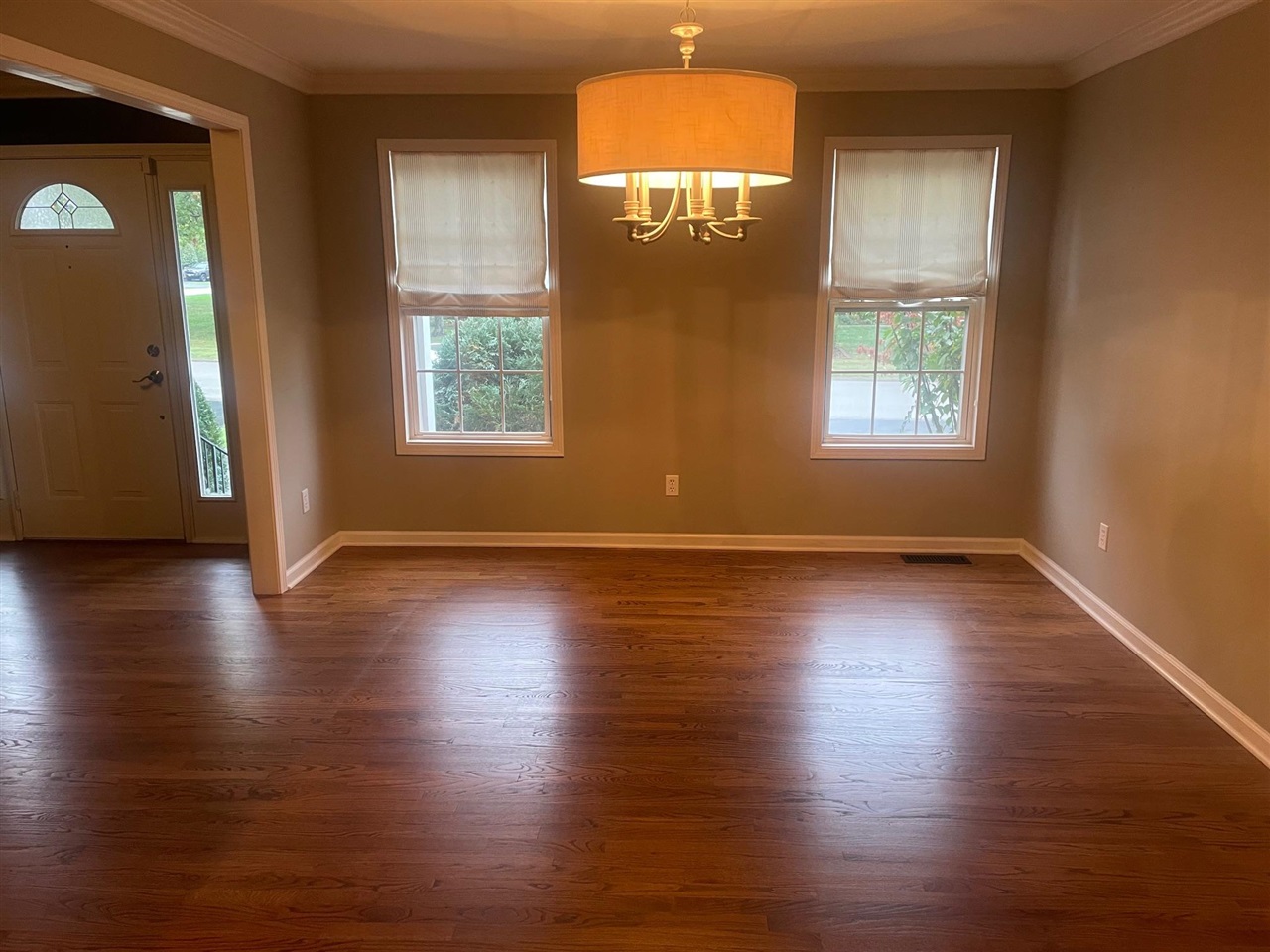 Bowling Green, Kentucky, 42104, United States, 4 Bedrooms Bedrooms, ,5 BathroomsBathrooms,Residential,For Sale,1971353